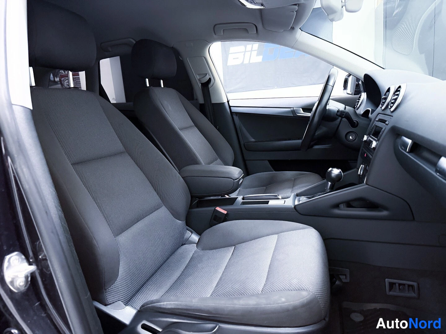 Black Audi A3 2011, front seats, photo 10