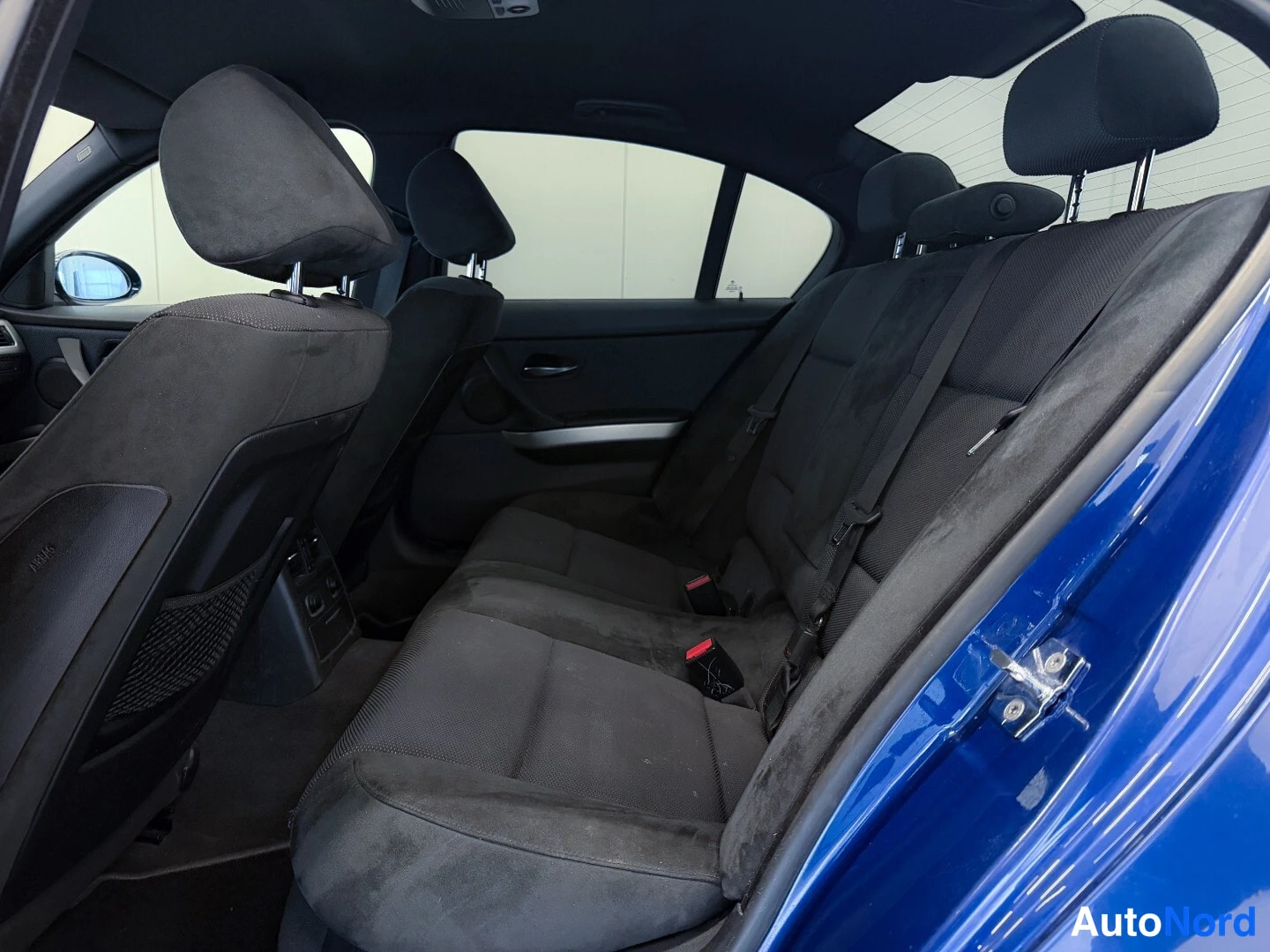 Blue BMW 325i 2007, rear seats, photo 10