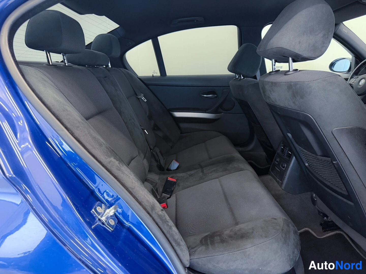 Blue BMW 325i 2007, rear seats, photo 11