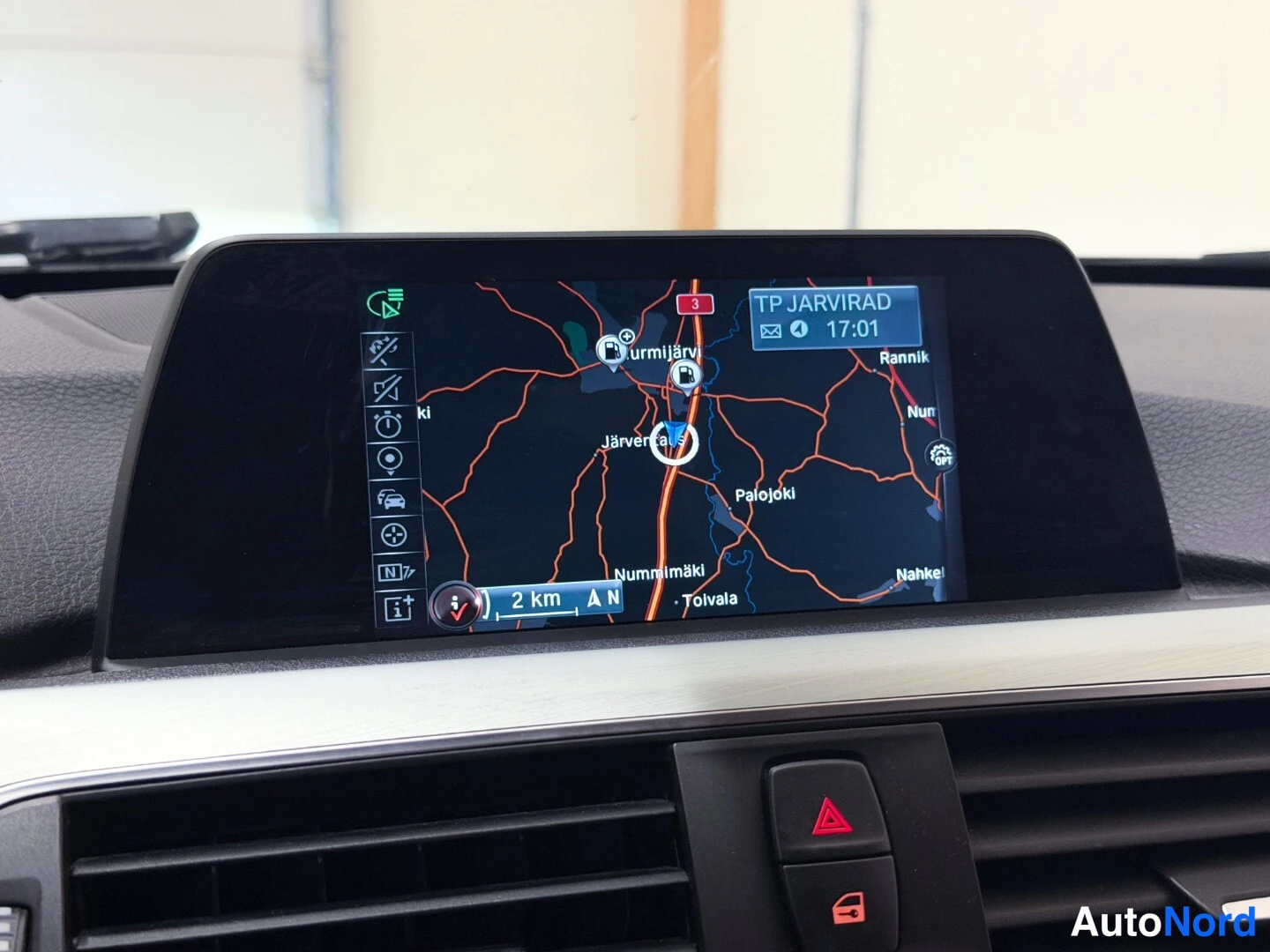 Black BMW 330e 2017, detail, photo 20