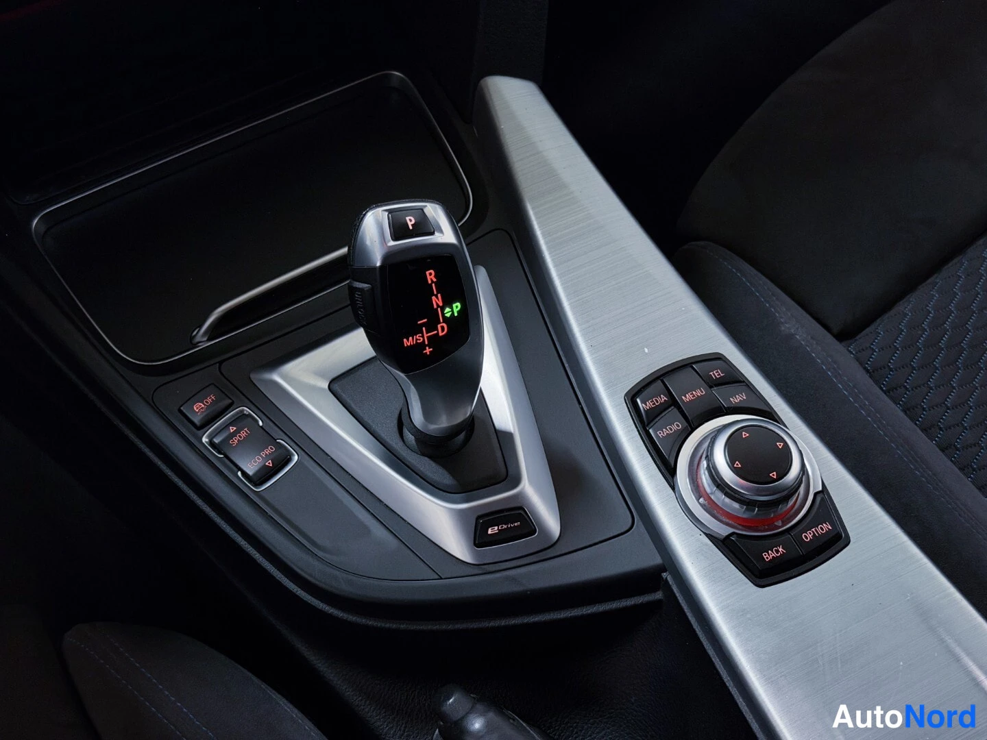 Black BMW 330e 2017, detail, photo 24