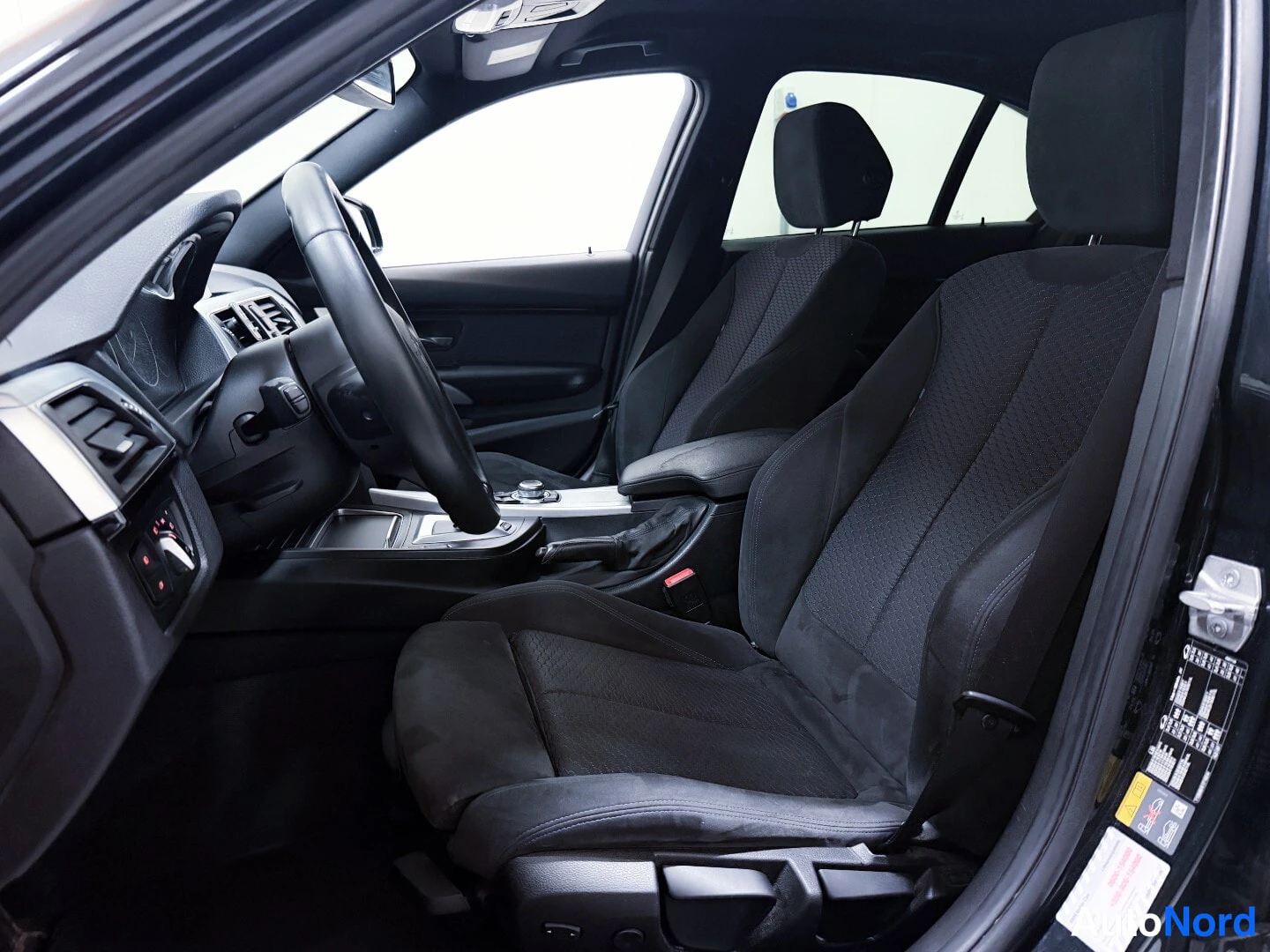 Black BMW 330e 2017, front seats, photo 9
