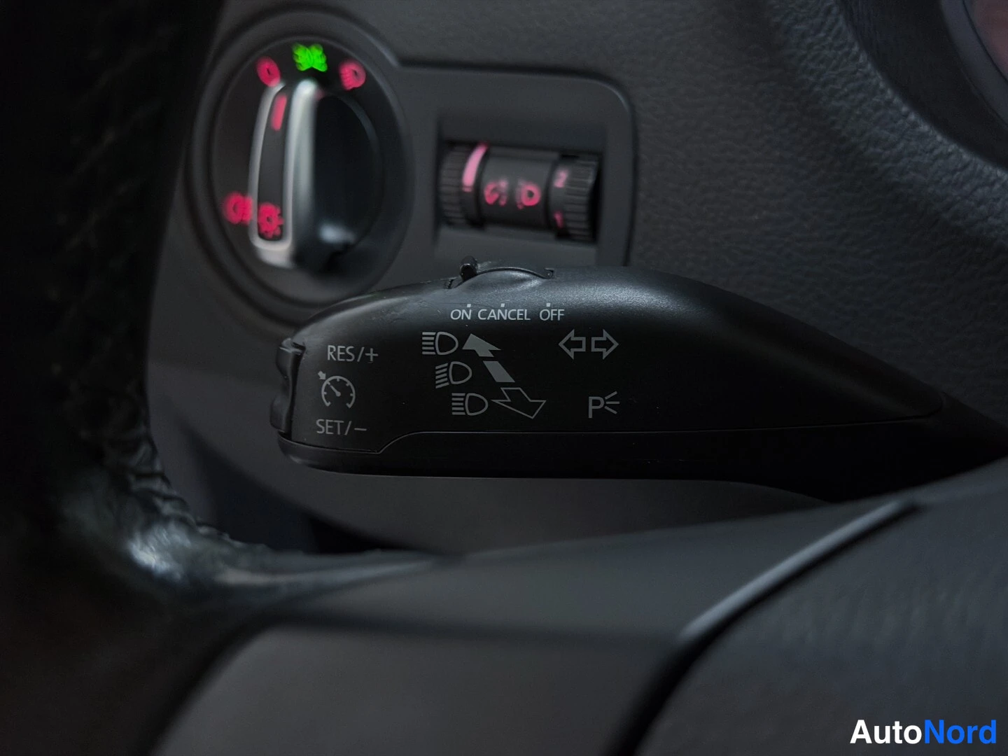 Black Volkswagen Polo 2013, detail, photo 16
