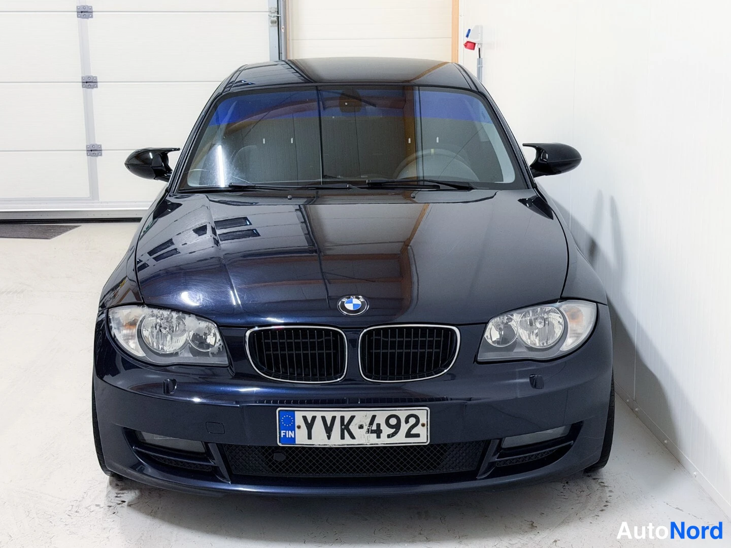 Blue BMW 123d 2008, front, photo 3