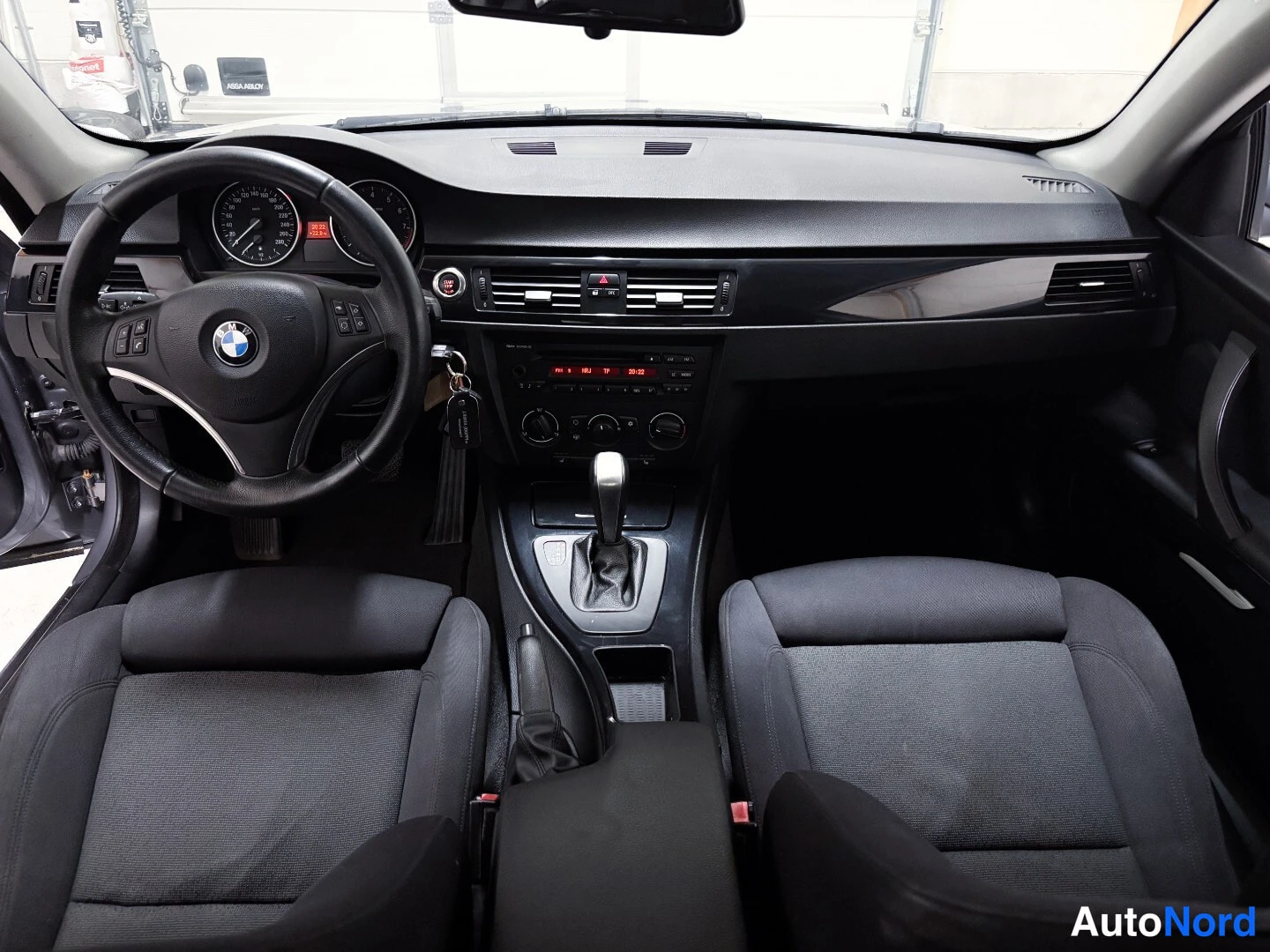 Grey BMW 335i 2008, cockpit, photo 8