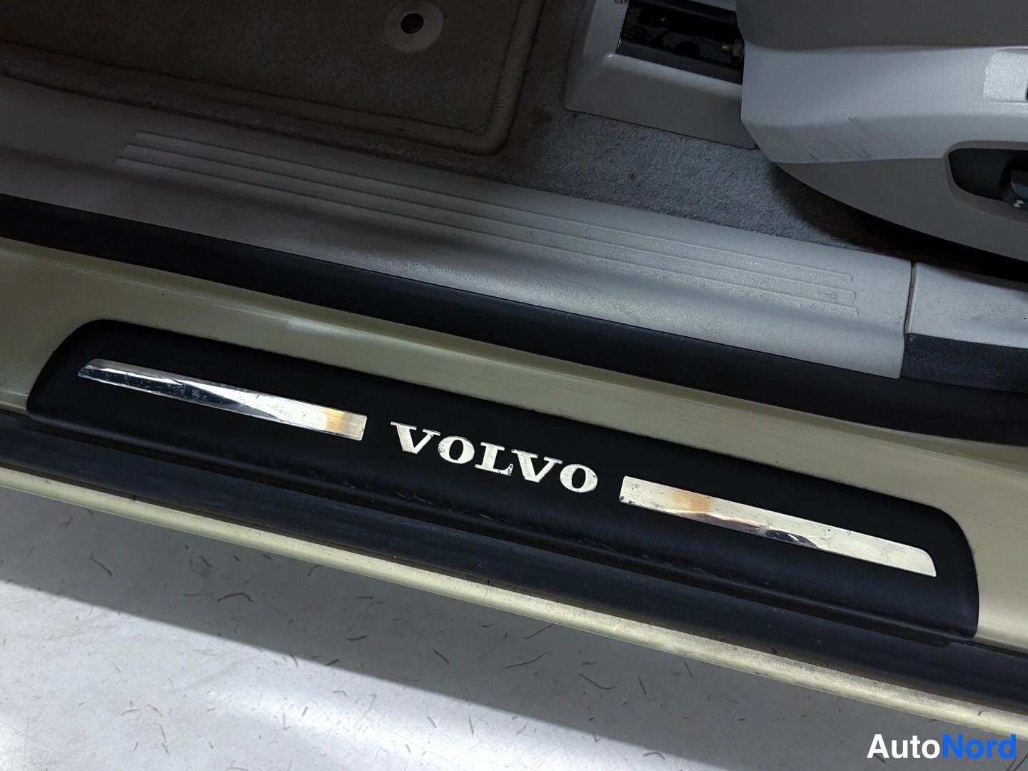 Beige Volvo V50 2008, detail, photo 14