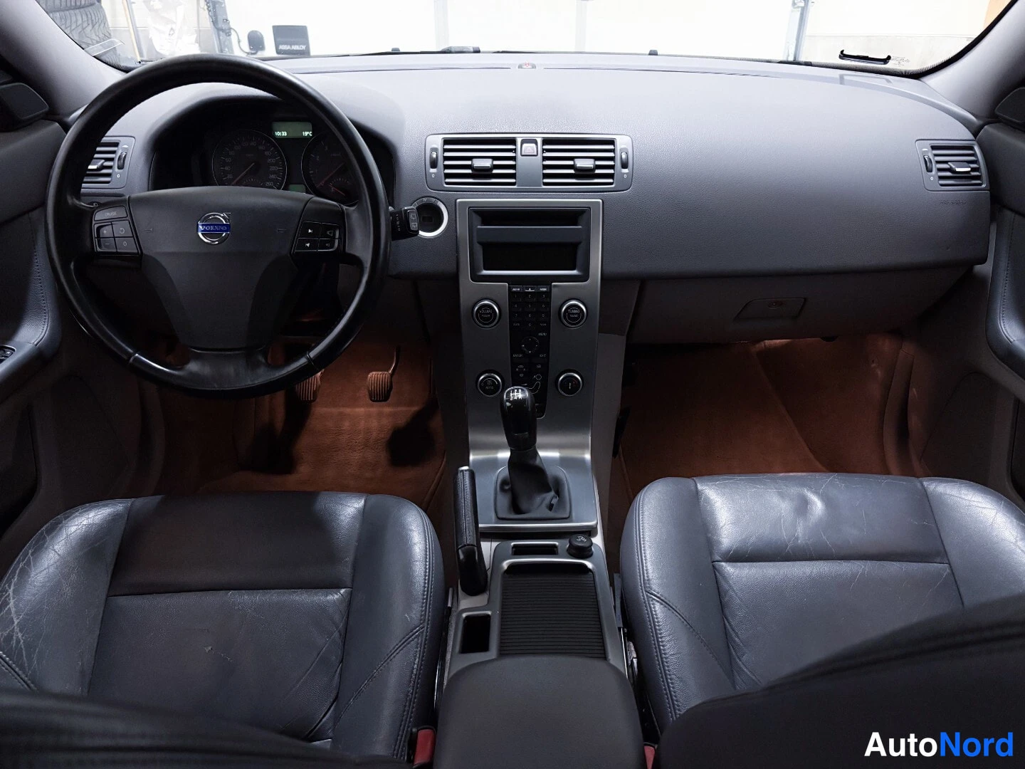 Beige Volvo V50 2008, cockpit, photo 8