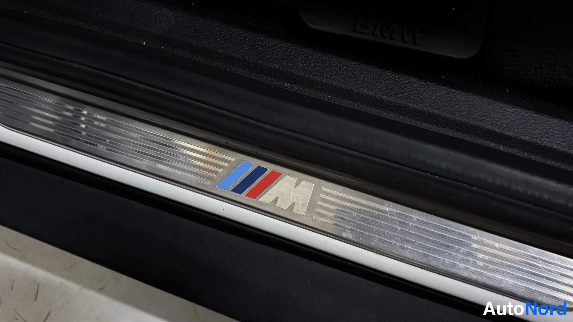 White BMW X6 2013, detail, photo 15