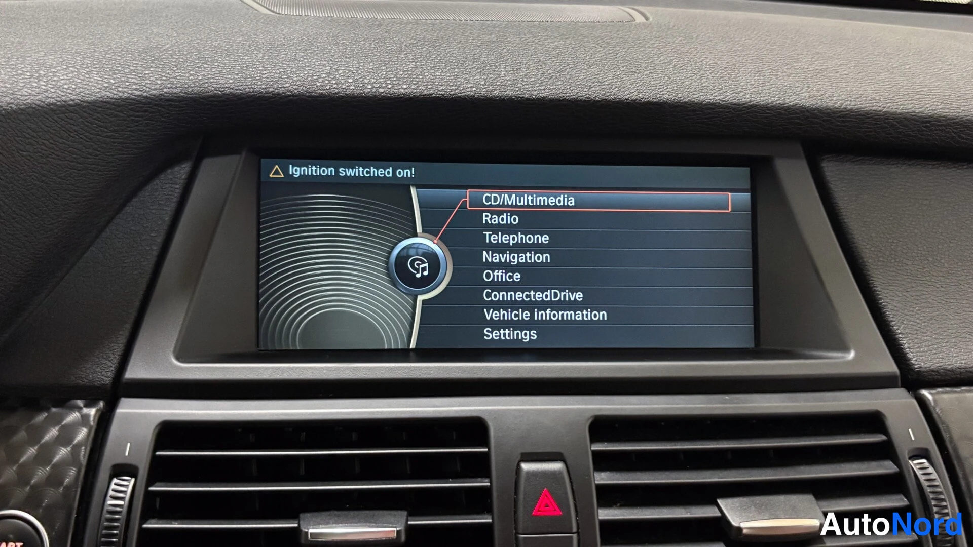 White BMW X6 2013, detail, photo 26