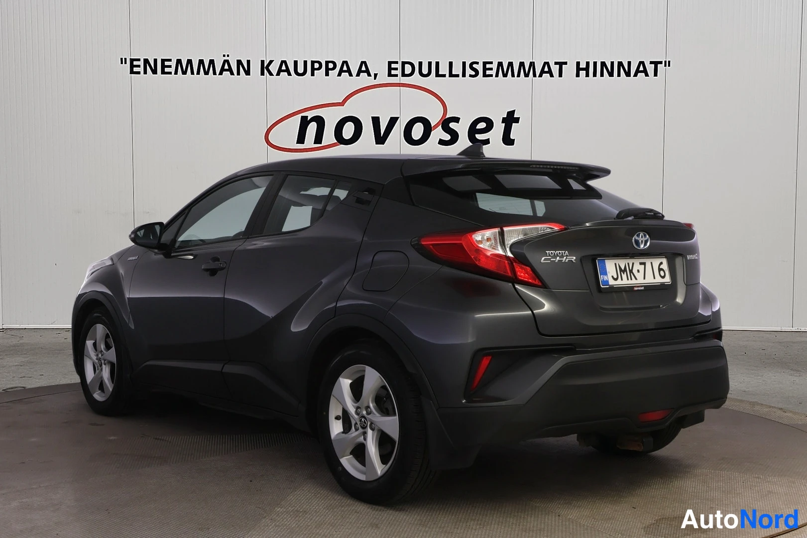 Harmaa Toyota C-HR 2018, takaviisto, kuva 4