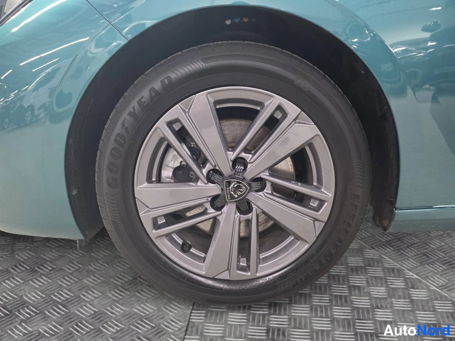 Sininen Peugeot 308 2022, yksityiskohta, kuva 16
