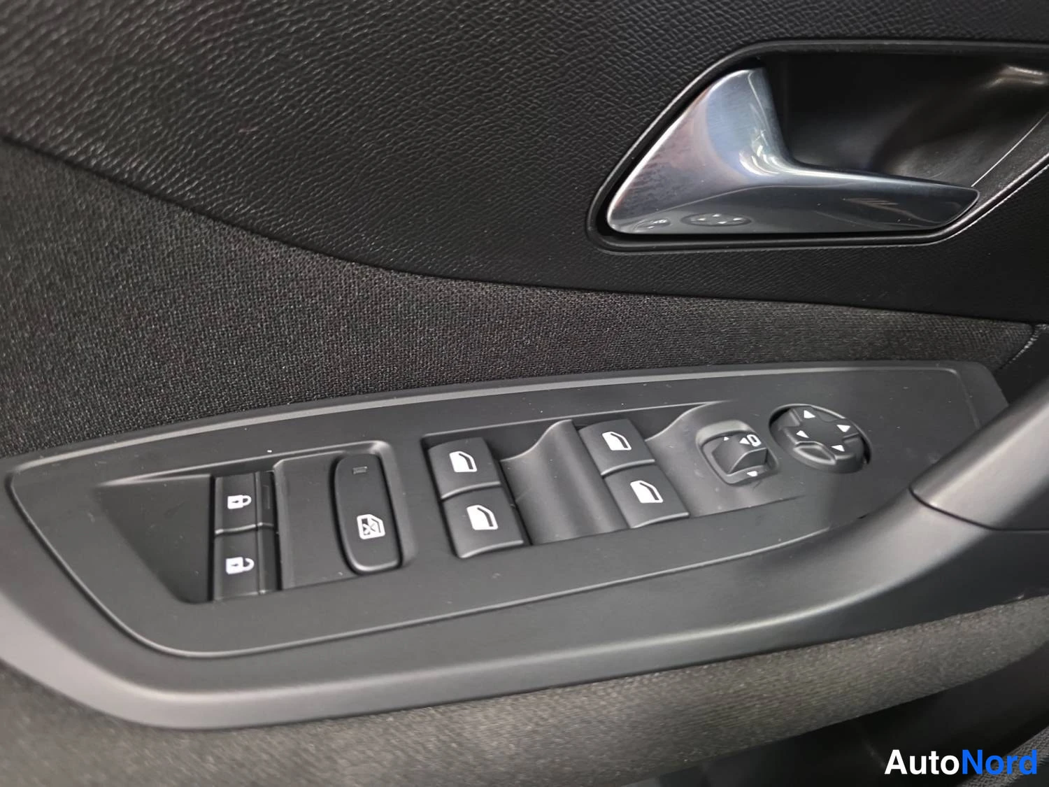 Sininen Peugeot 308 2022, yksityiskohta, kuva 21
