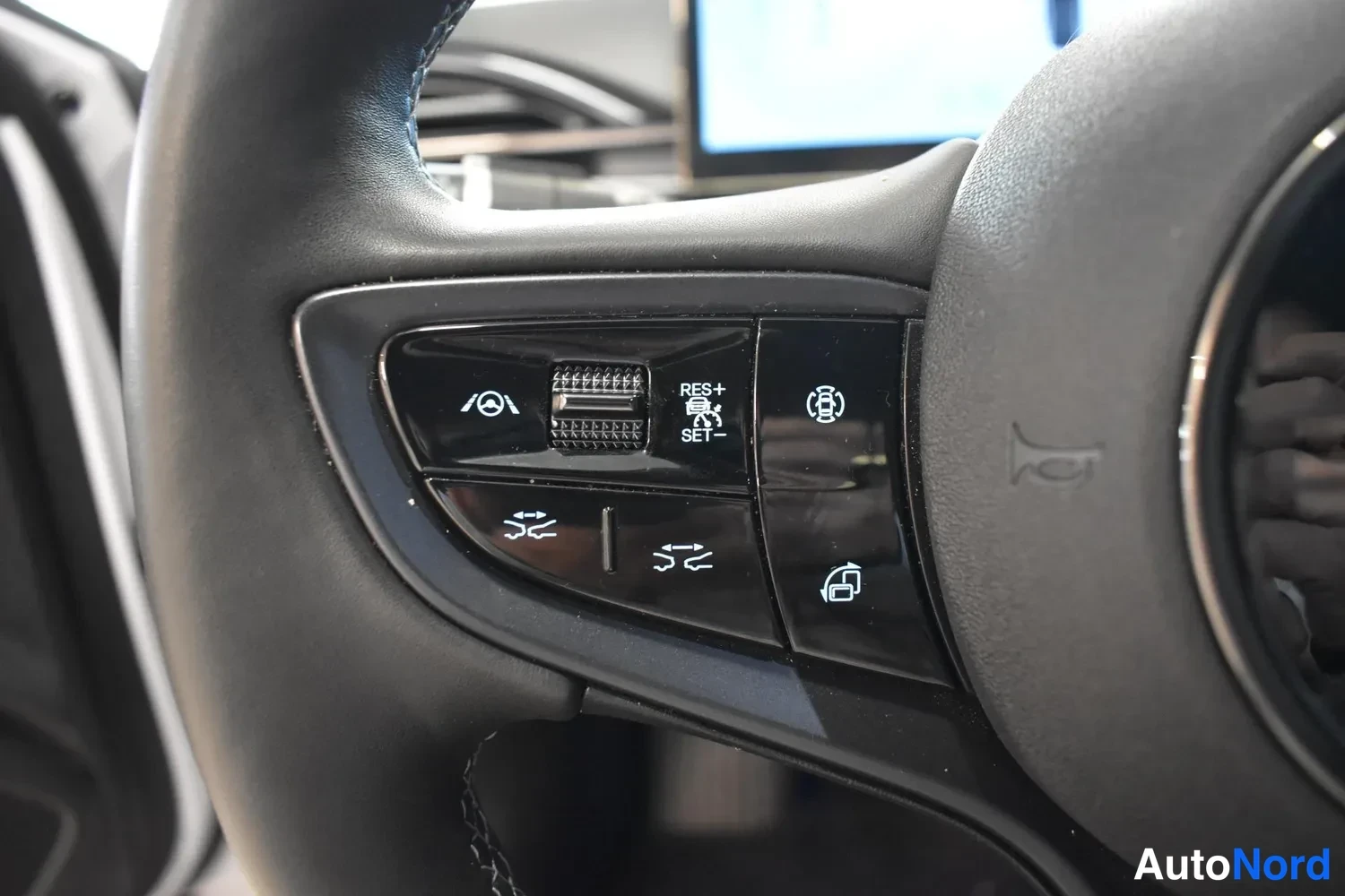 Valkoinen BYD Seal 2025, yksityiskohta, kuva 13