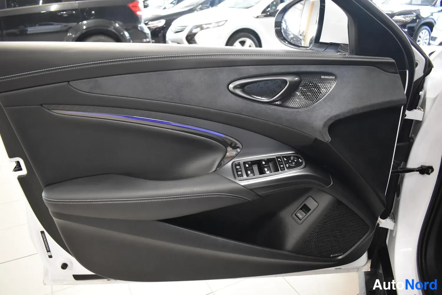 Valkoinen BYD Seal 2025, yksityiskohta, kuva 10