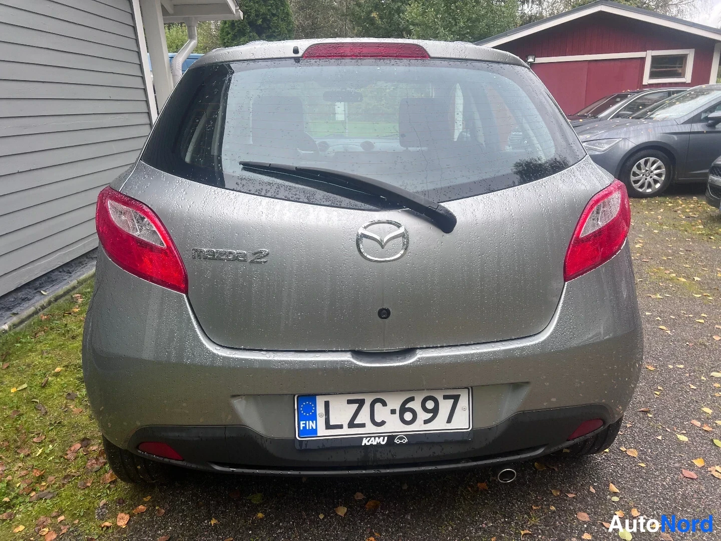 Grey Mazda 2 2010, rear, photo 5