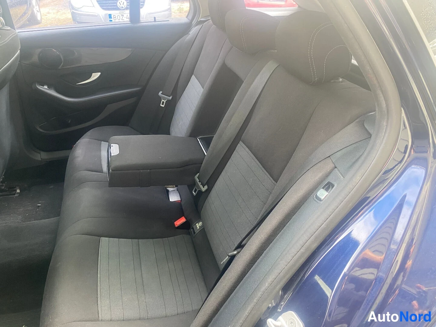 Blue Mercedes-Benz C 200 BlueTEC 2015, rear seats, photo 6