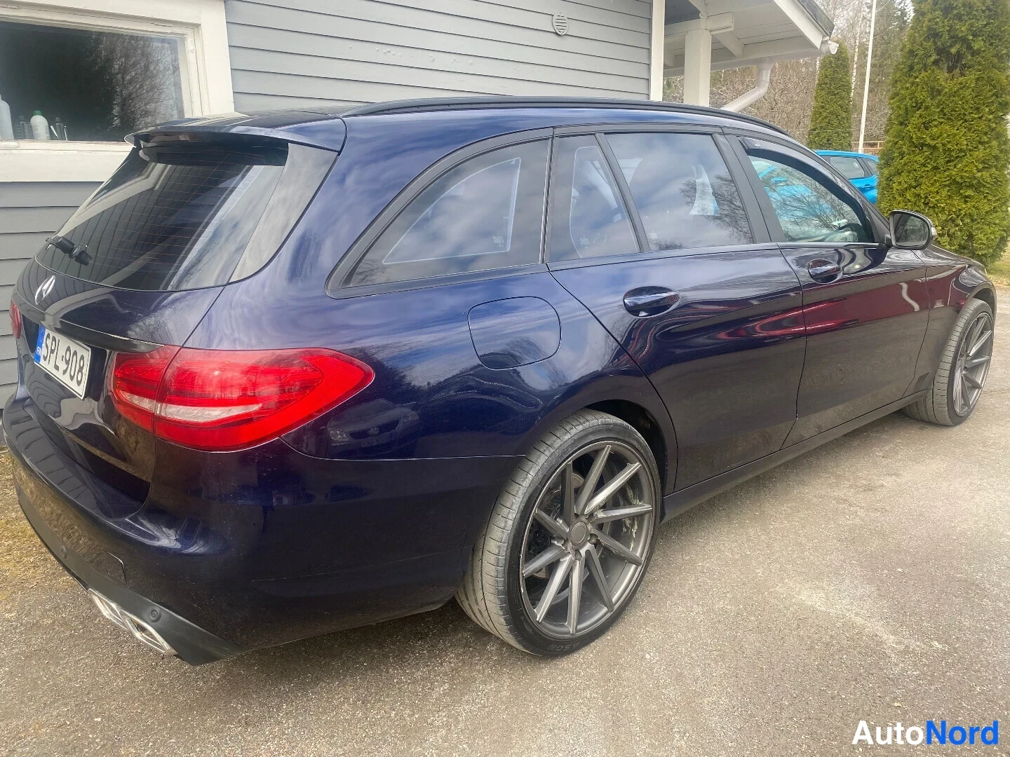 Blue Mercedes-Benz C 200 BlueTEC 2015, rear three-quarter, photo 2