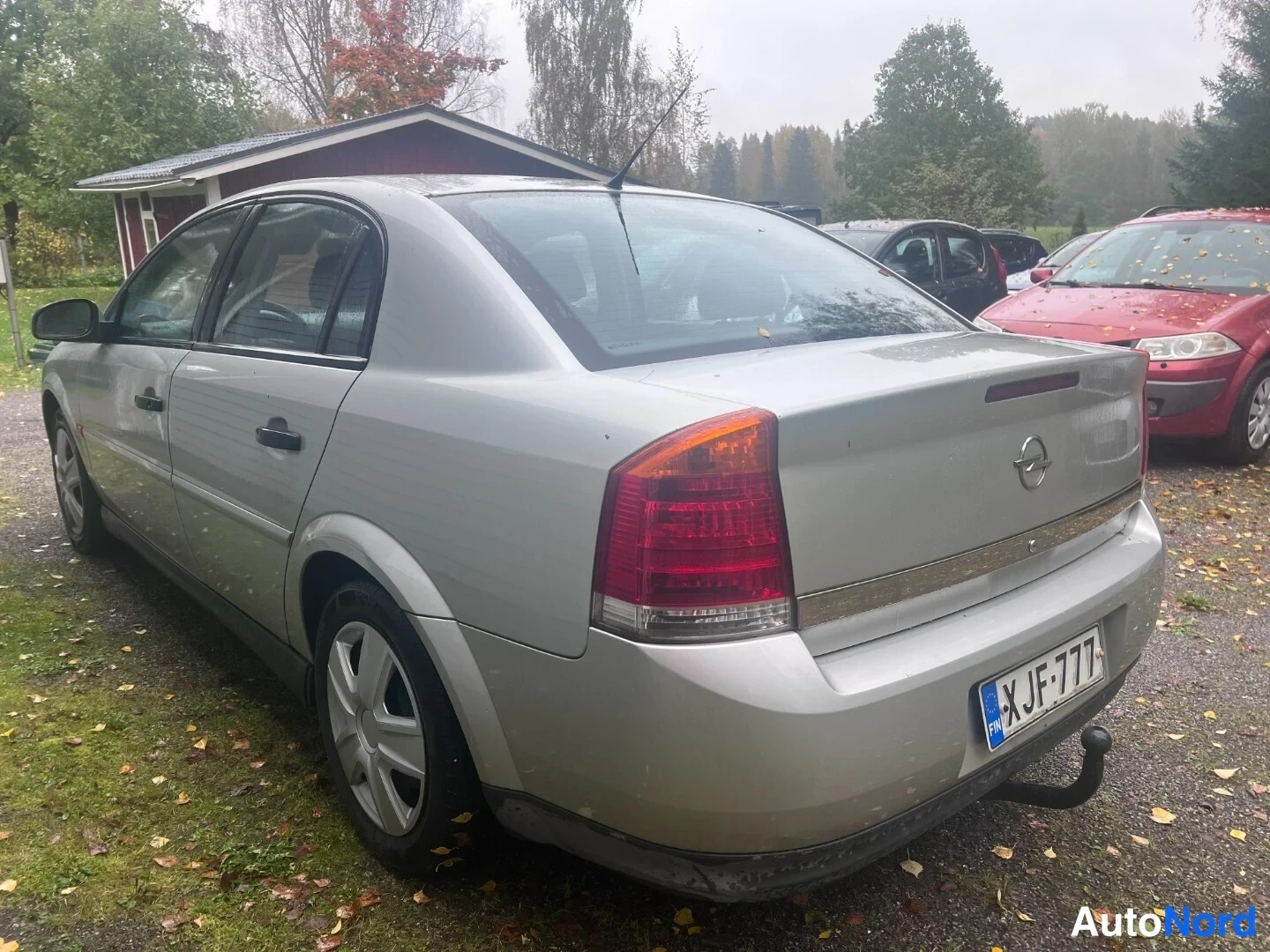 Silver Opel Vectra 2003, rear three-quarter, photo 4