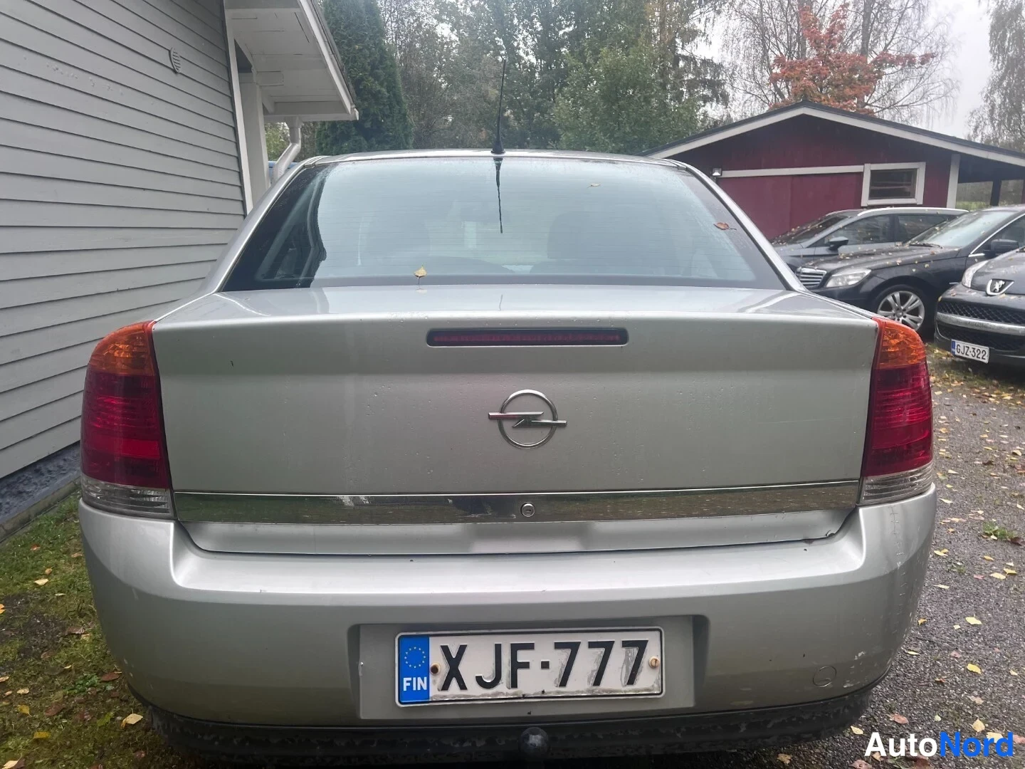 Silver Opel Vectra 2003, rear, photo 5