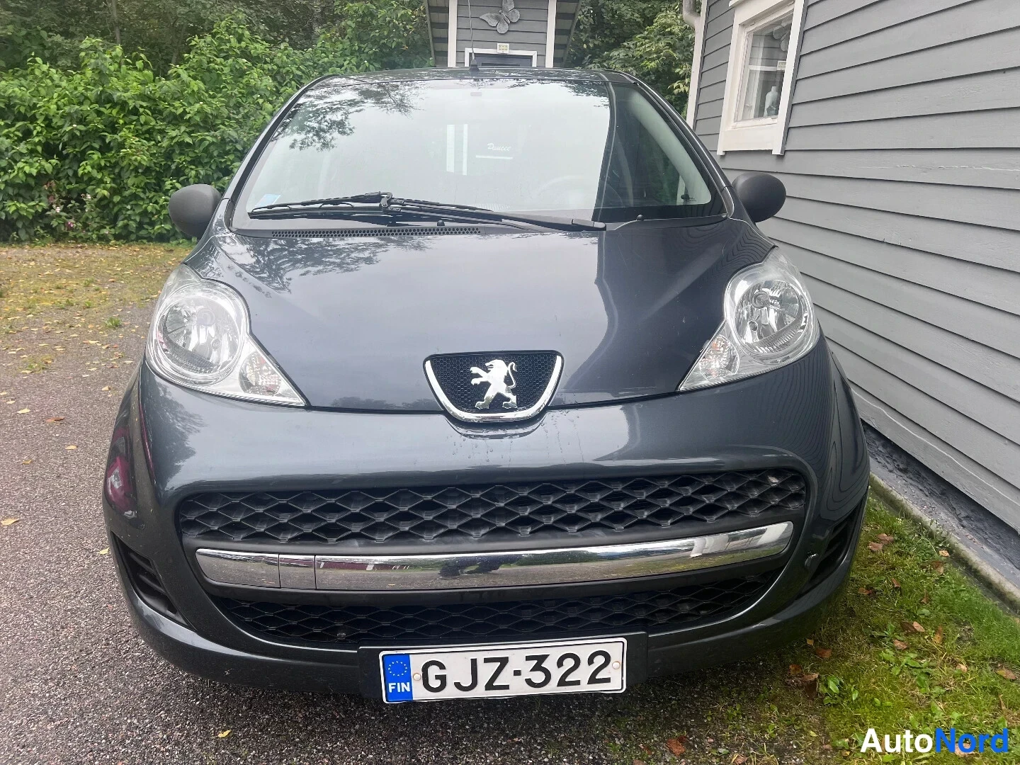 Grey Peugeot 107 2011, front, photo 2