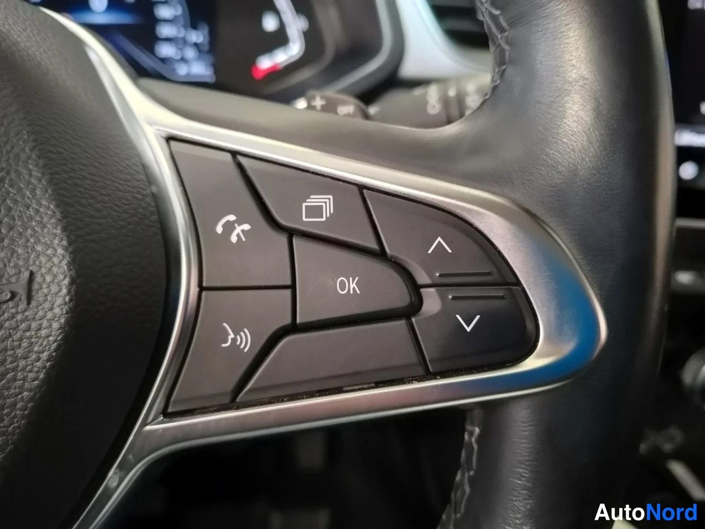 Sininen Renault Captur 2021, yksityiskohta, kuva 18