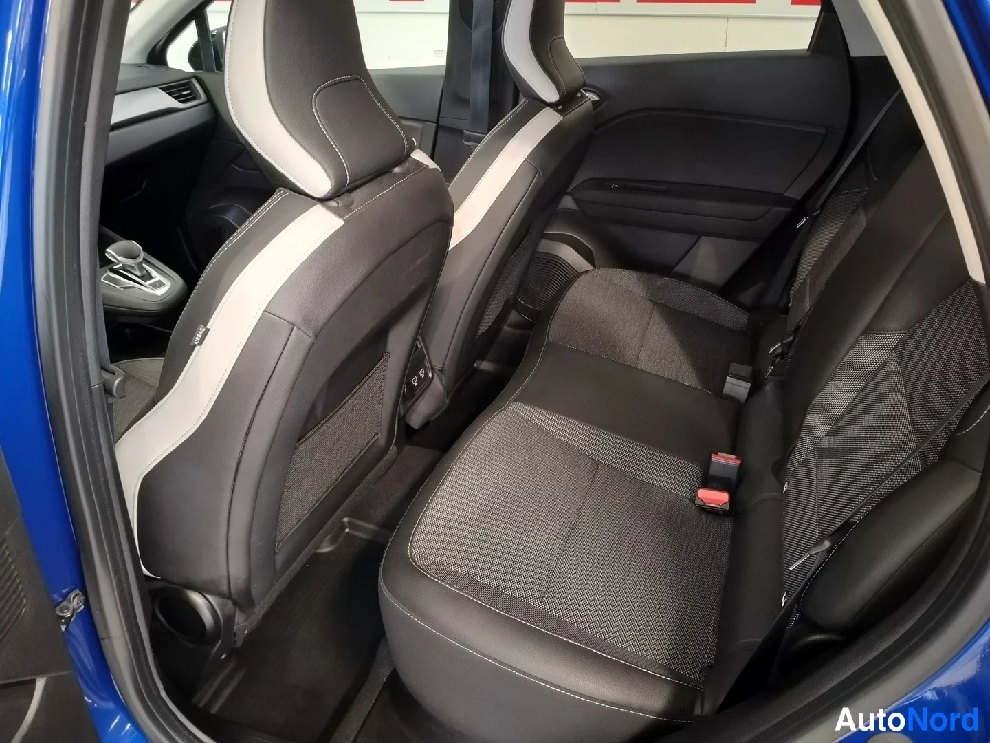 Sininen Renault Captur 2021, takaistuimet, kuva 11
