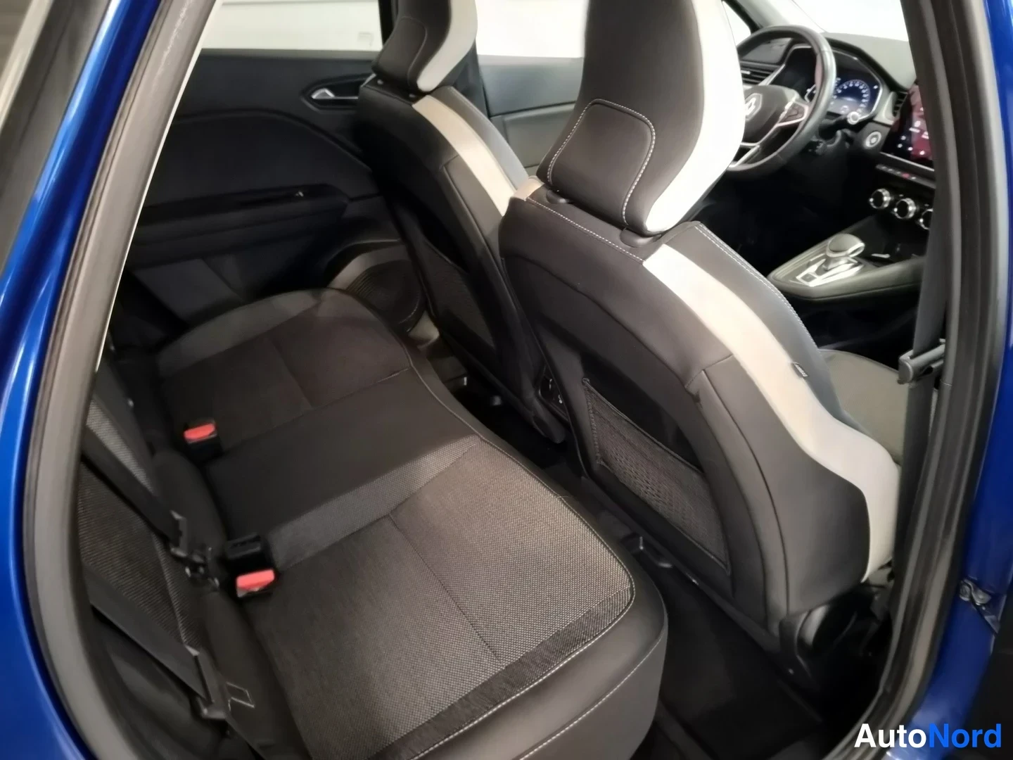 Sininen Renault Captur 2021, takaistuimet, kuva 12