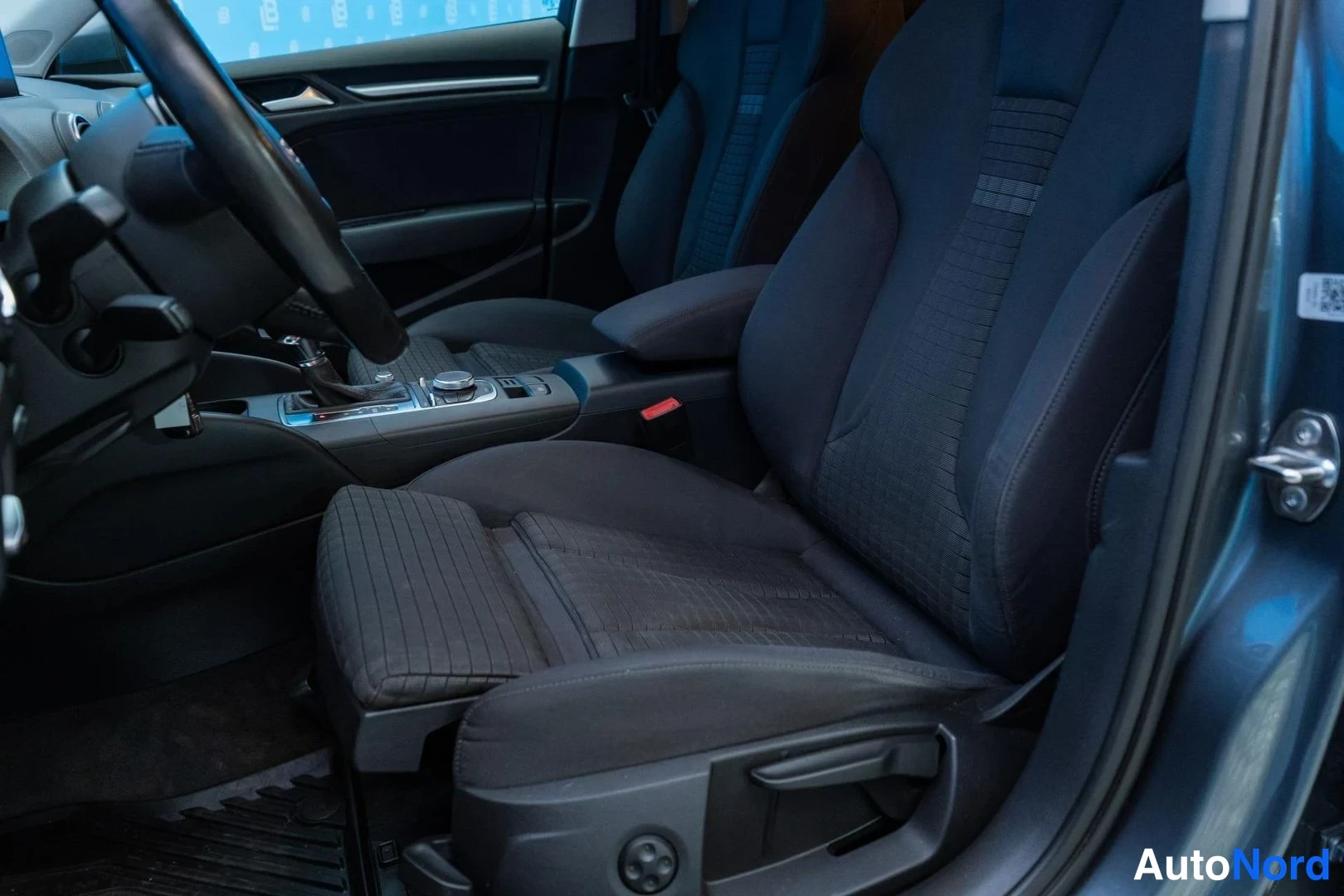 Grey Audi A3 2013, front seats, photo 11