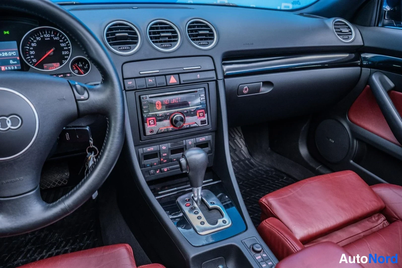 Black Audi A4 2003, cockpit, photo 11