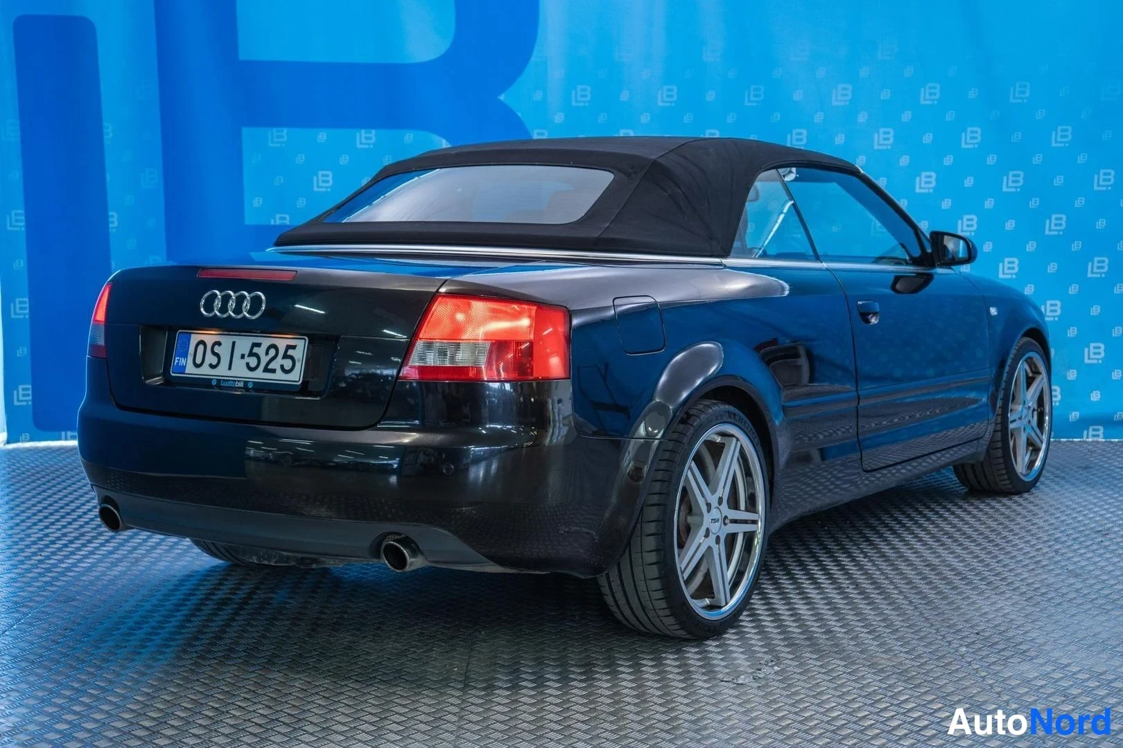 Black Audi A4 2003, rear three-quarter, photo 5