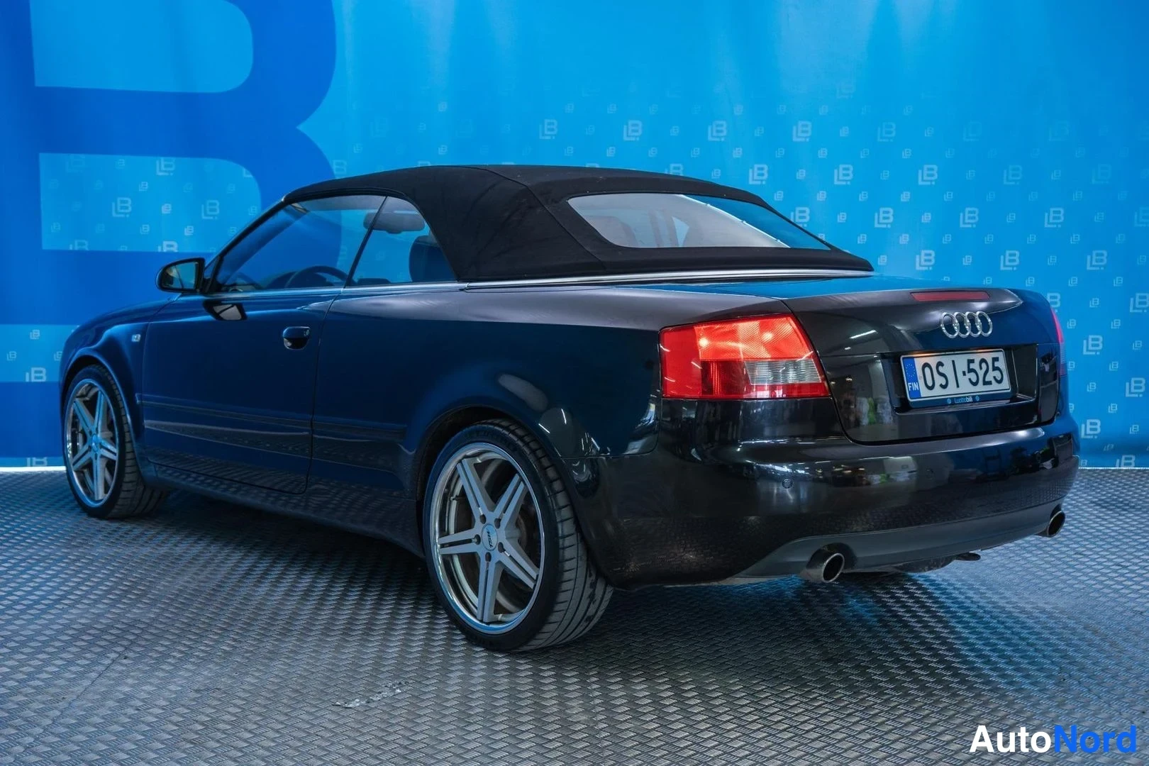 Black Audi A4 2003, rear three-quarter, photo 6
