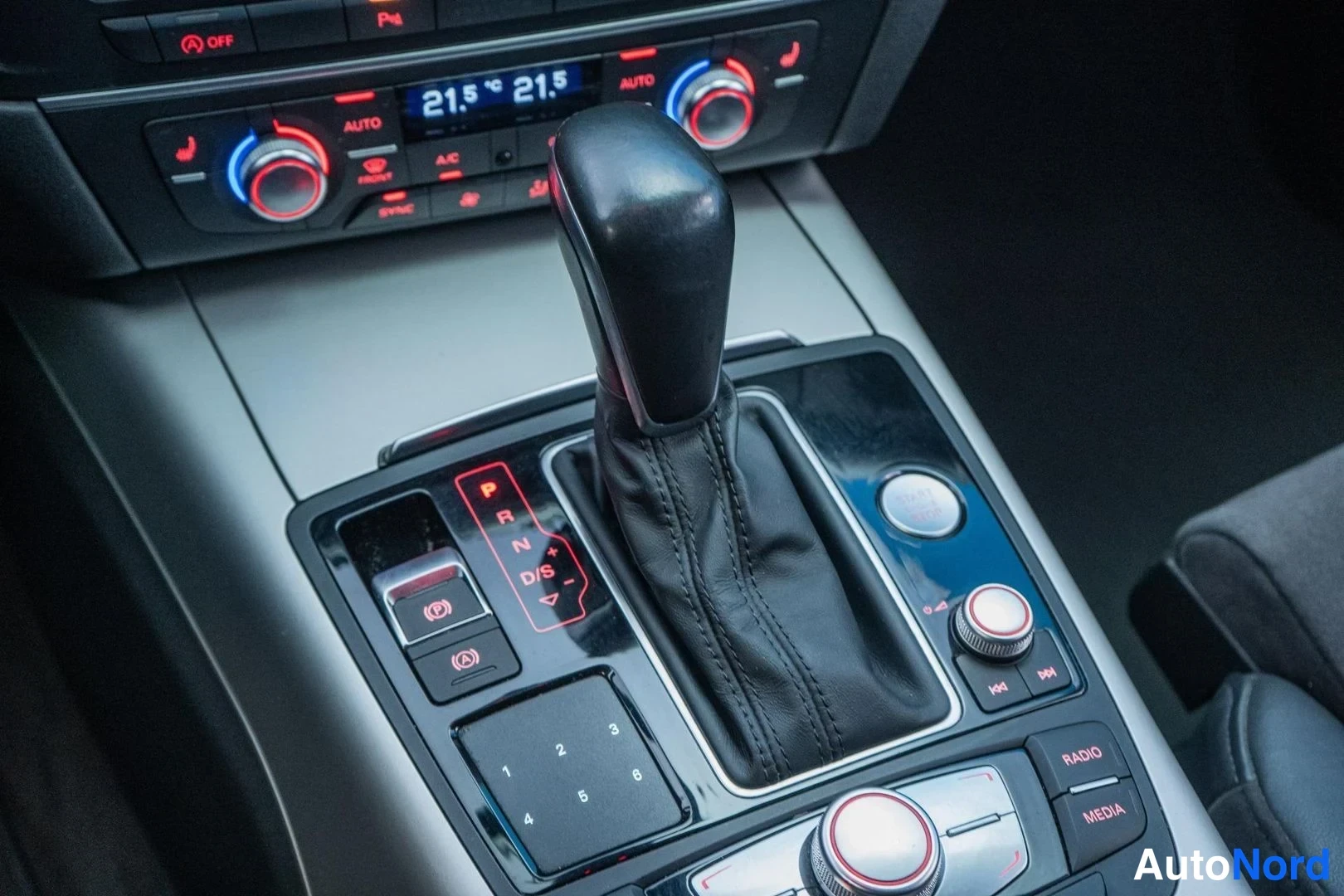 Black Audi A6 2015, detail, photo 20