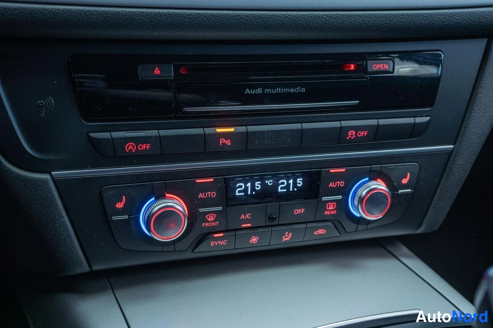 Black Audi A6 2015, detail, photo 14