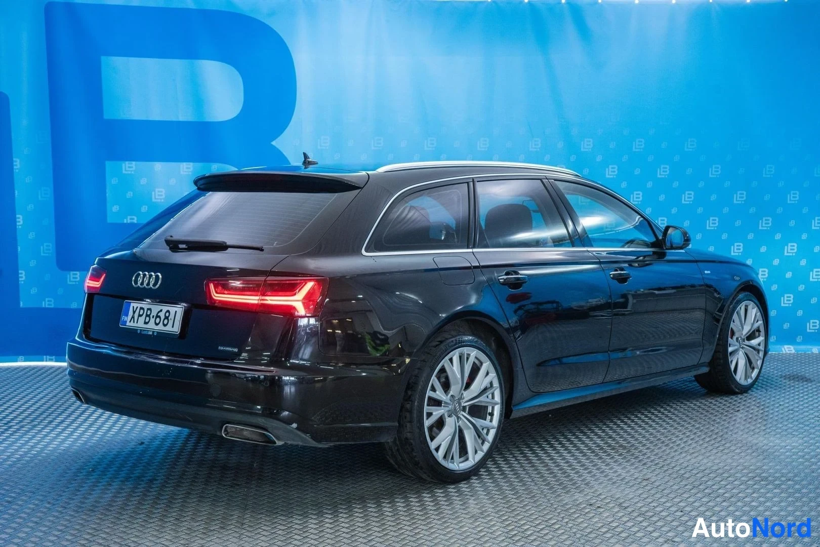 Black Audi A6 2015, rear three-quarter, photo 4