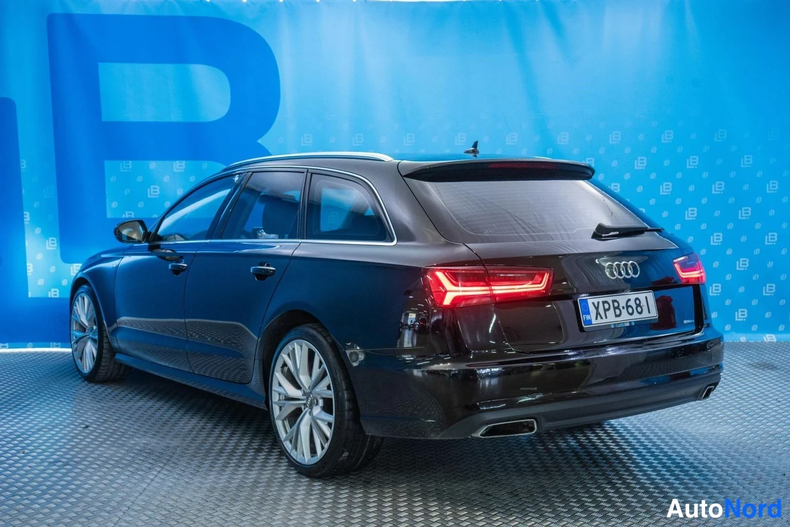 Black Audi A6 2015, rear three-quarter, photo 5
