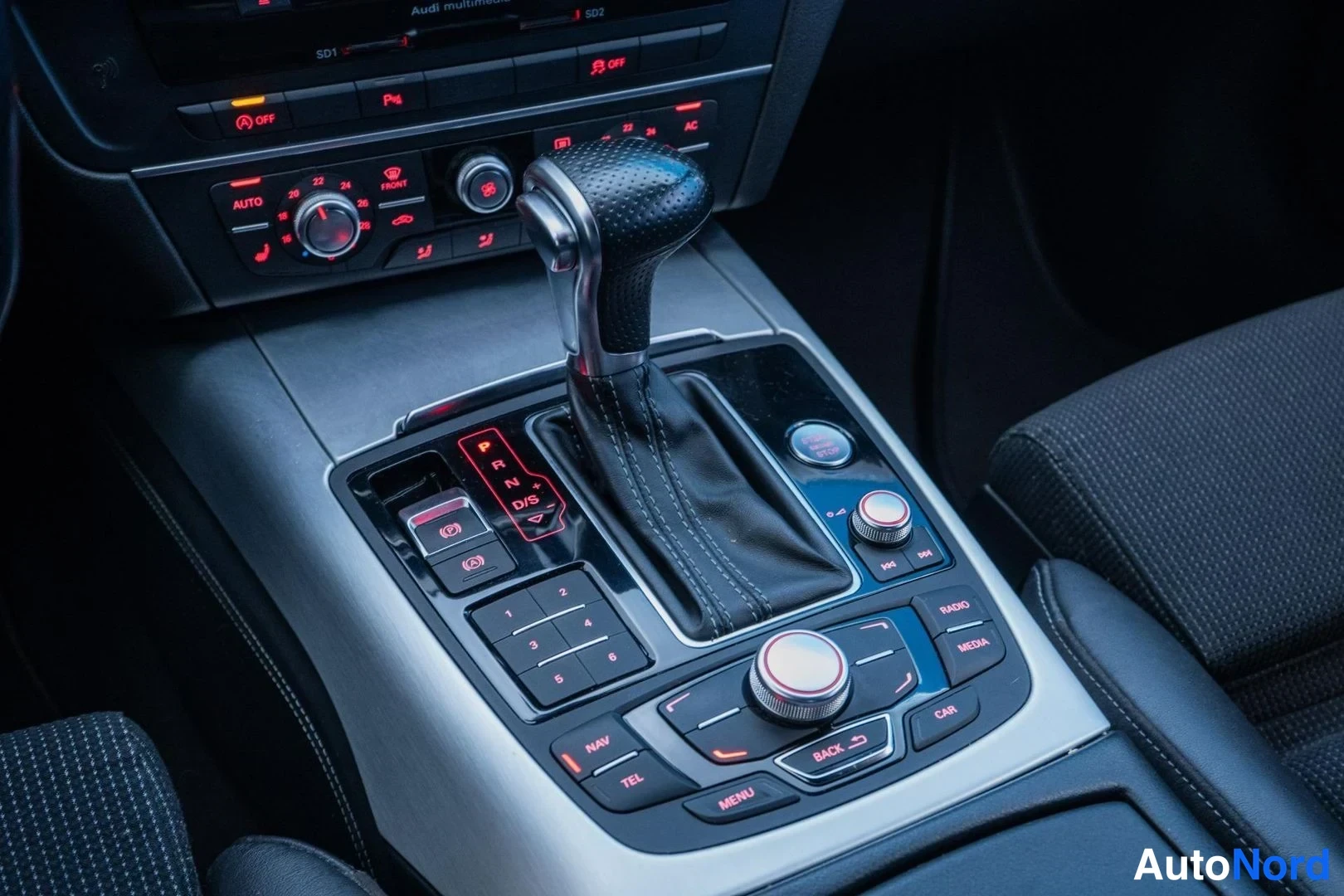 Grey Audi A6 2013, detail, photo 13