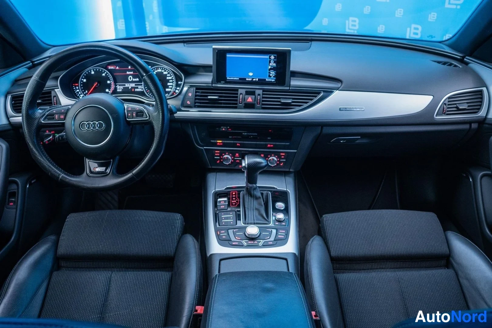 Grey Audi A6 2013, cockpit, photo 7