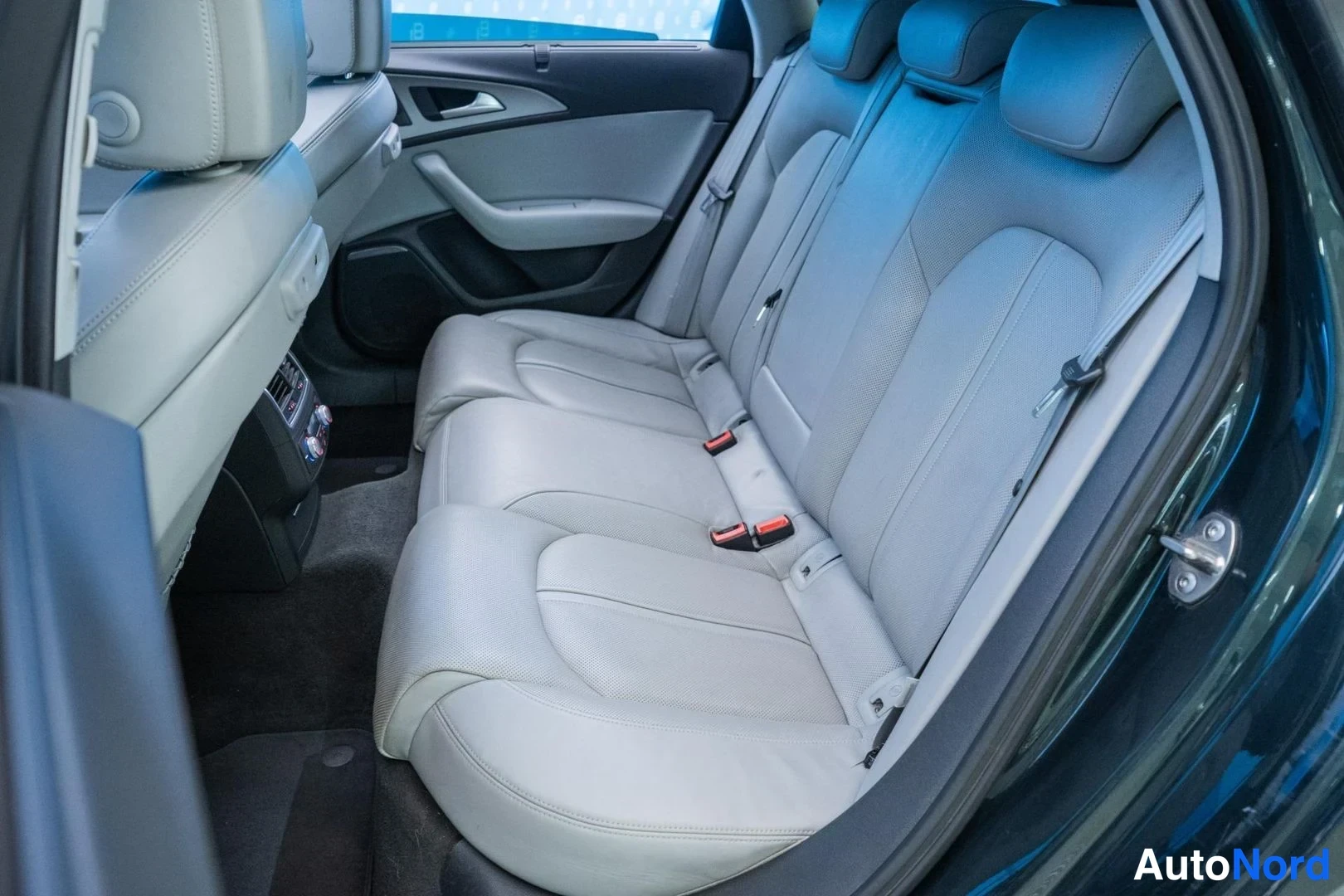 Green Audi A6 Allroad 2013, rear seats, photo 13