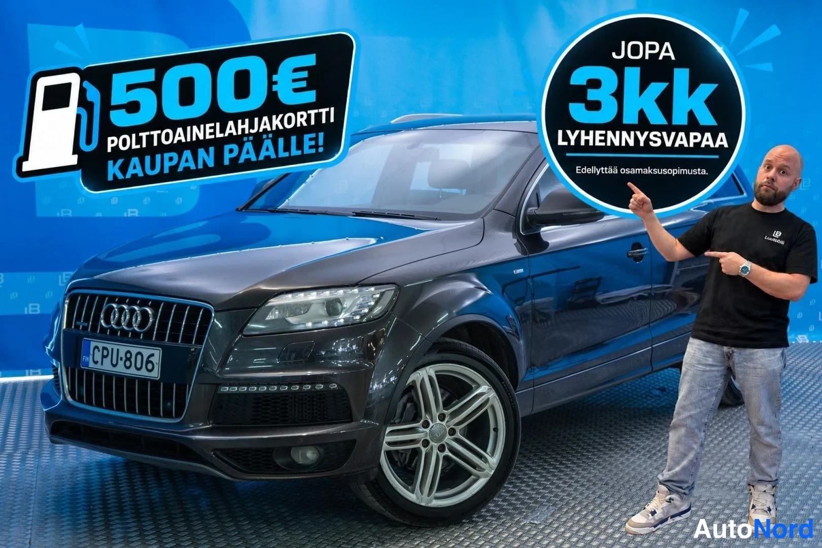 Black Audi Q7 2011, front three-quarter, nose to the left, photo 2