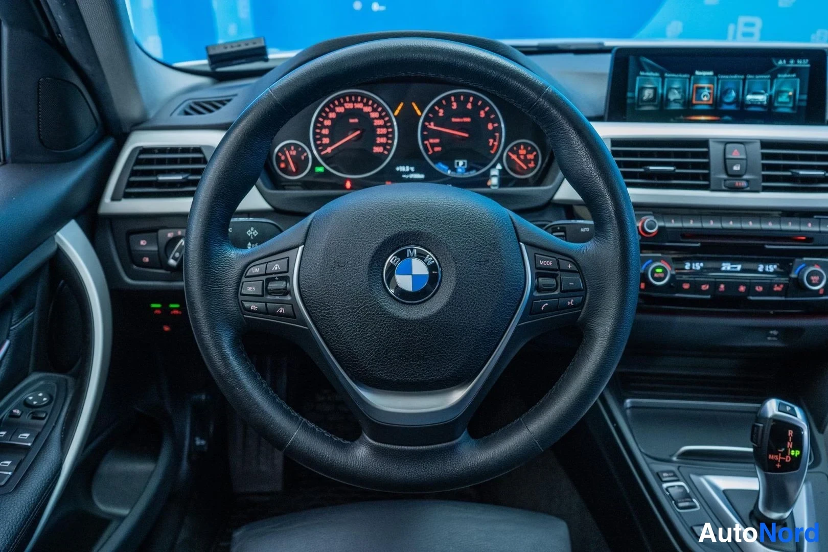 White BMW 330e 2017, cockpit, photo 8