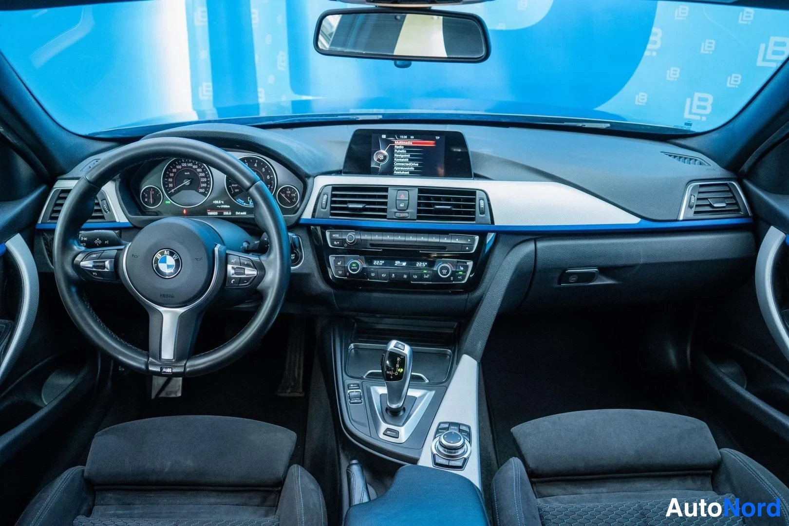 Grey BMW 330e 2017, cockpit, photo 9
