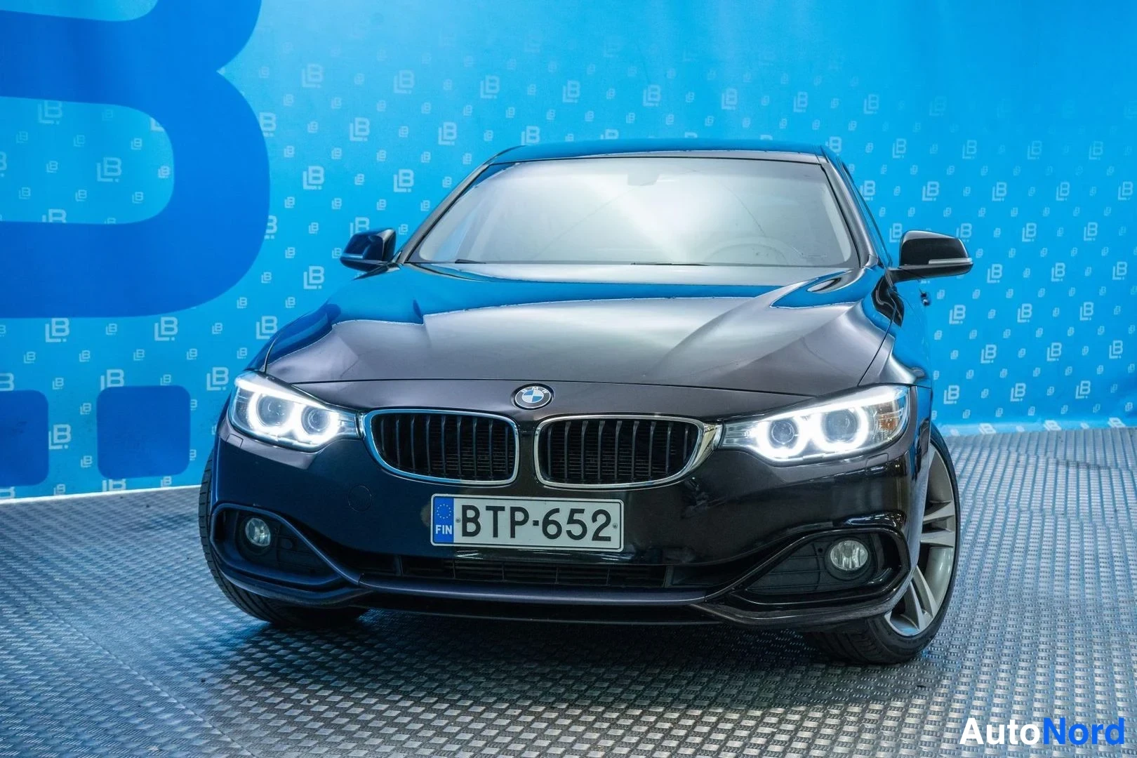 Black BMW 420i xDrive 2016, front, photo 3