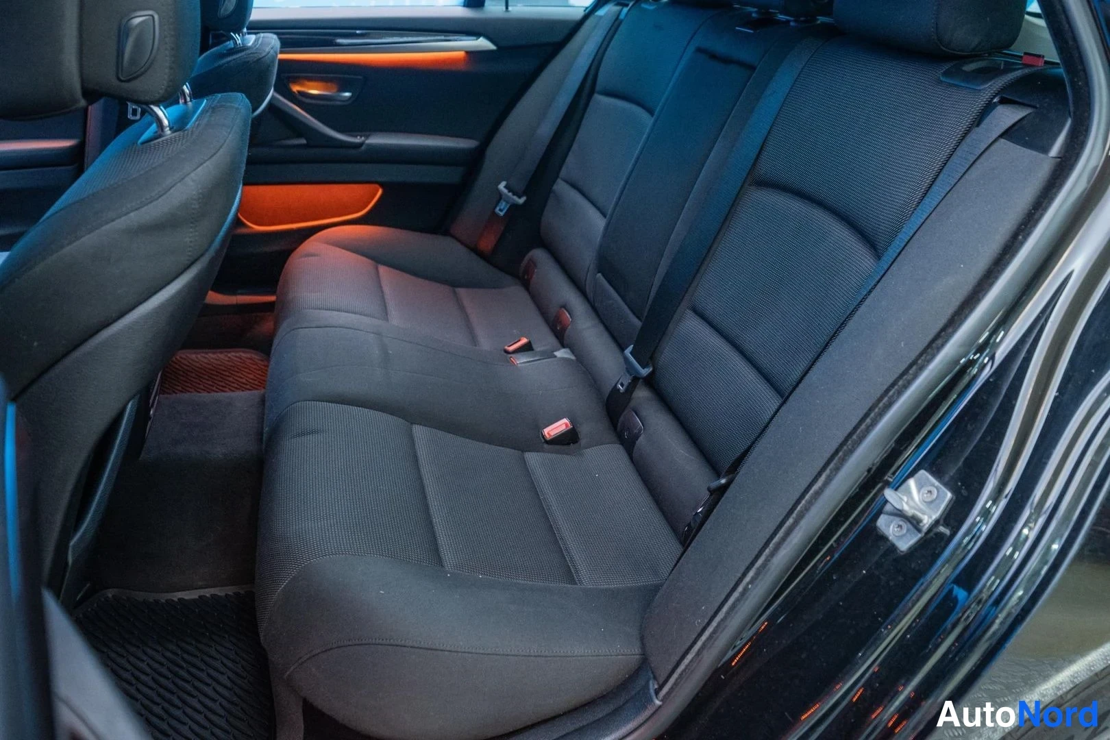 Black BMW 530d xDrive 2011, rear seats, photo 12