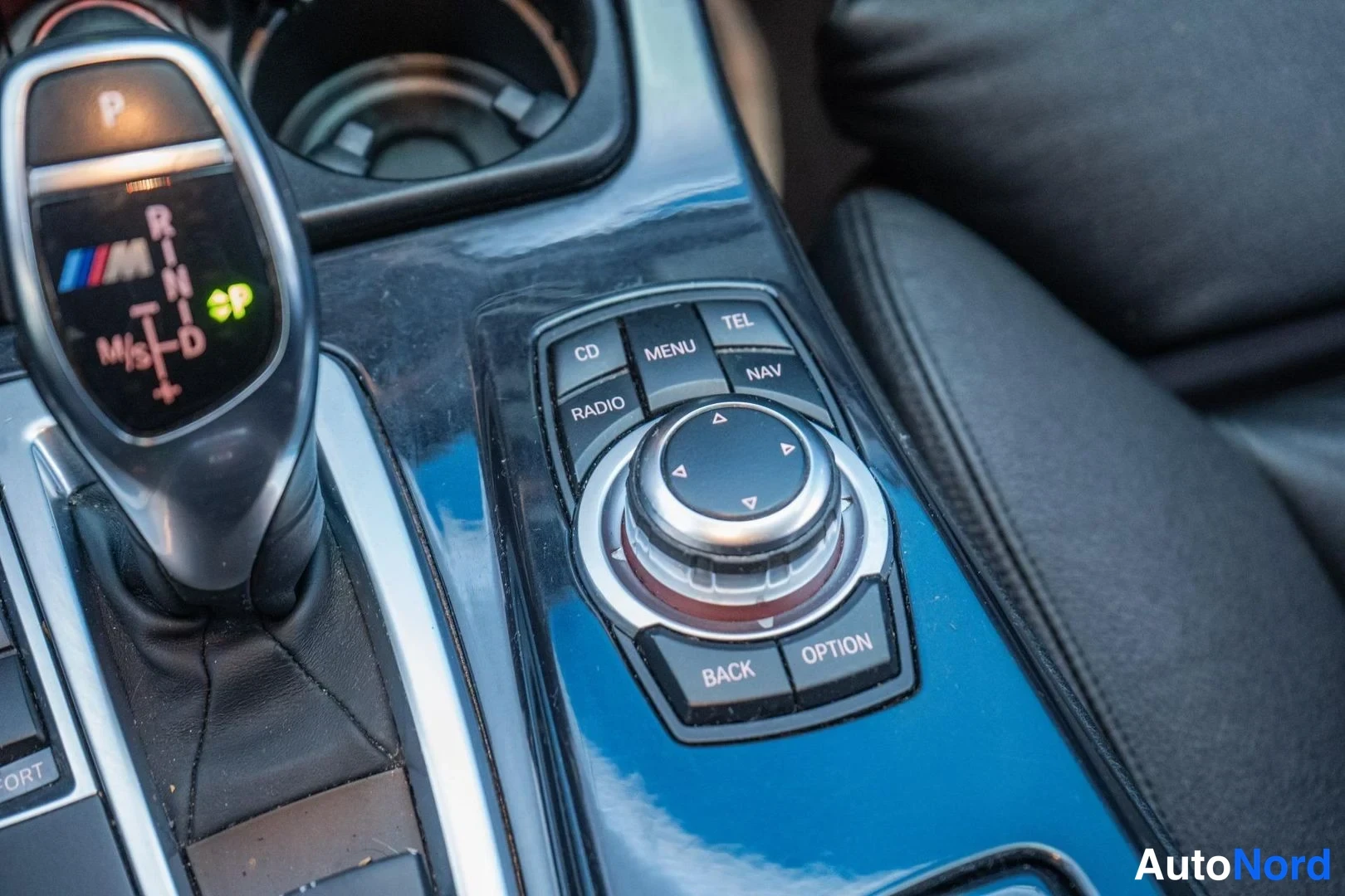 Grey BMW M550d xDrive 2012, detail, photo 16