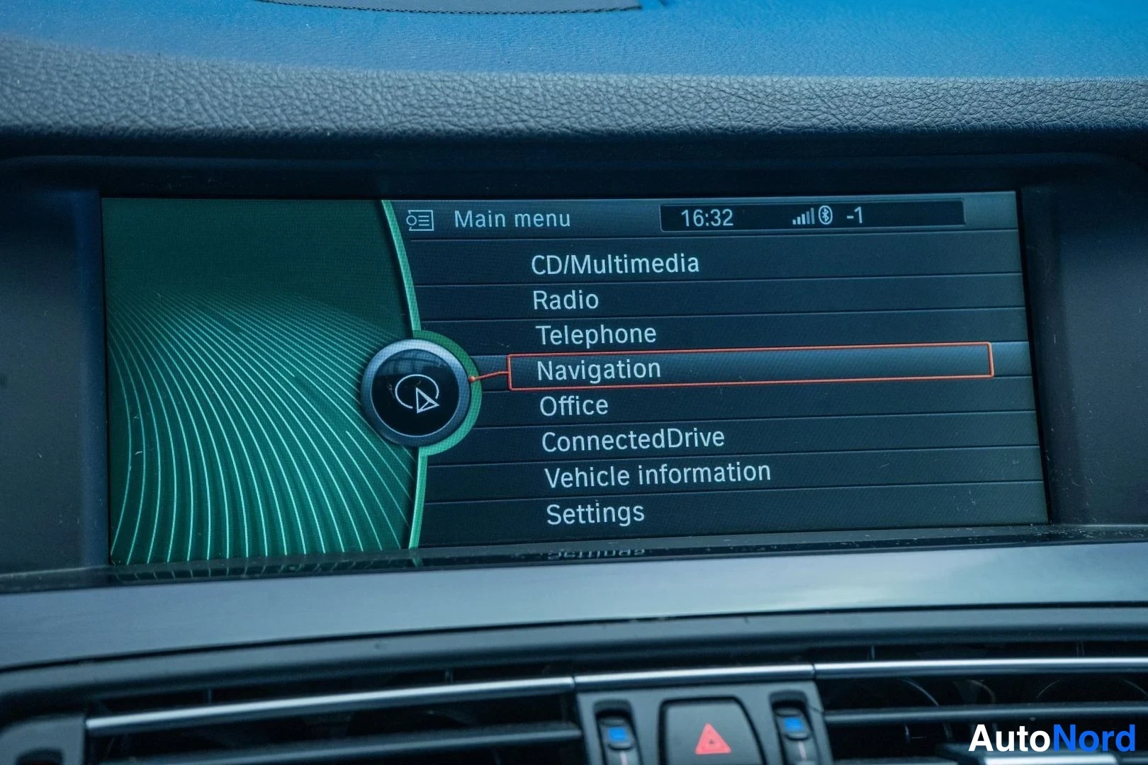 Grey BMW M550d xDrive 2012, detail, photo 19
