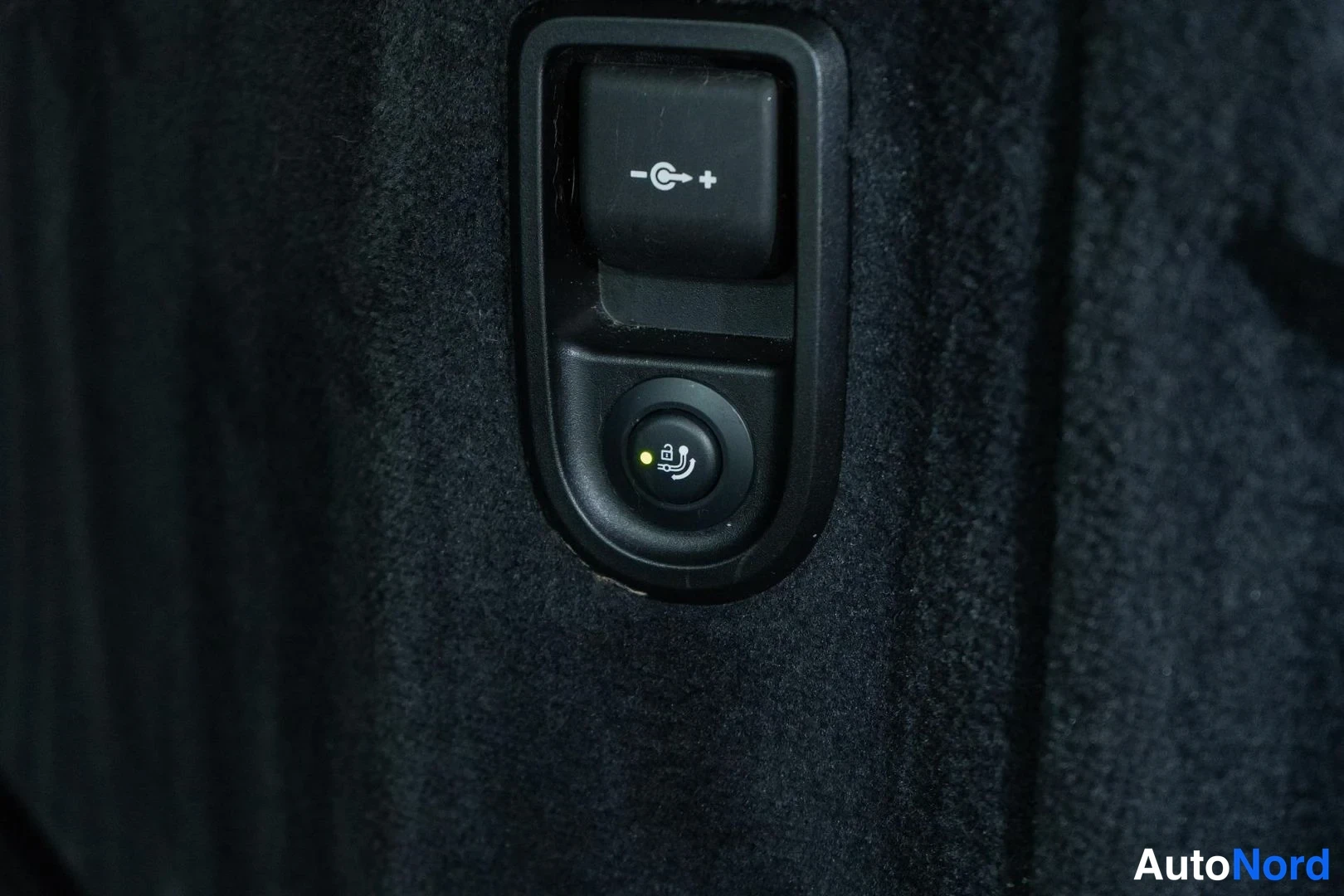 Black BMW M550d xDrive 2019, detail, photo 24