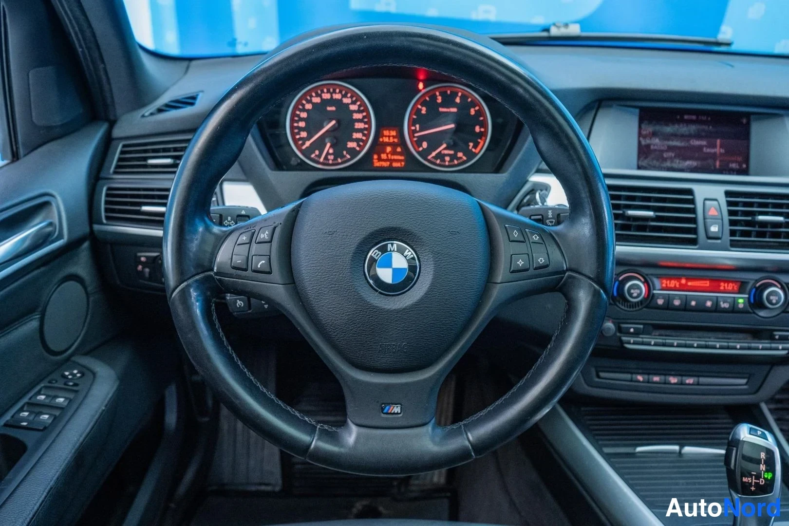 Black BMW X5 xDrive48i 2009, cockpit, photo 10