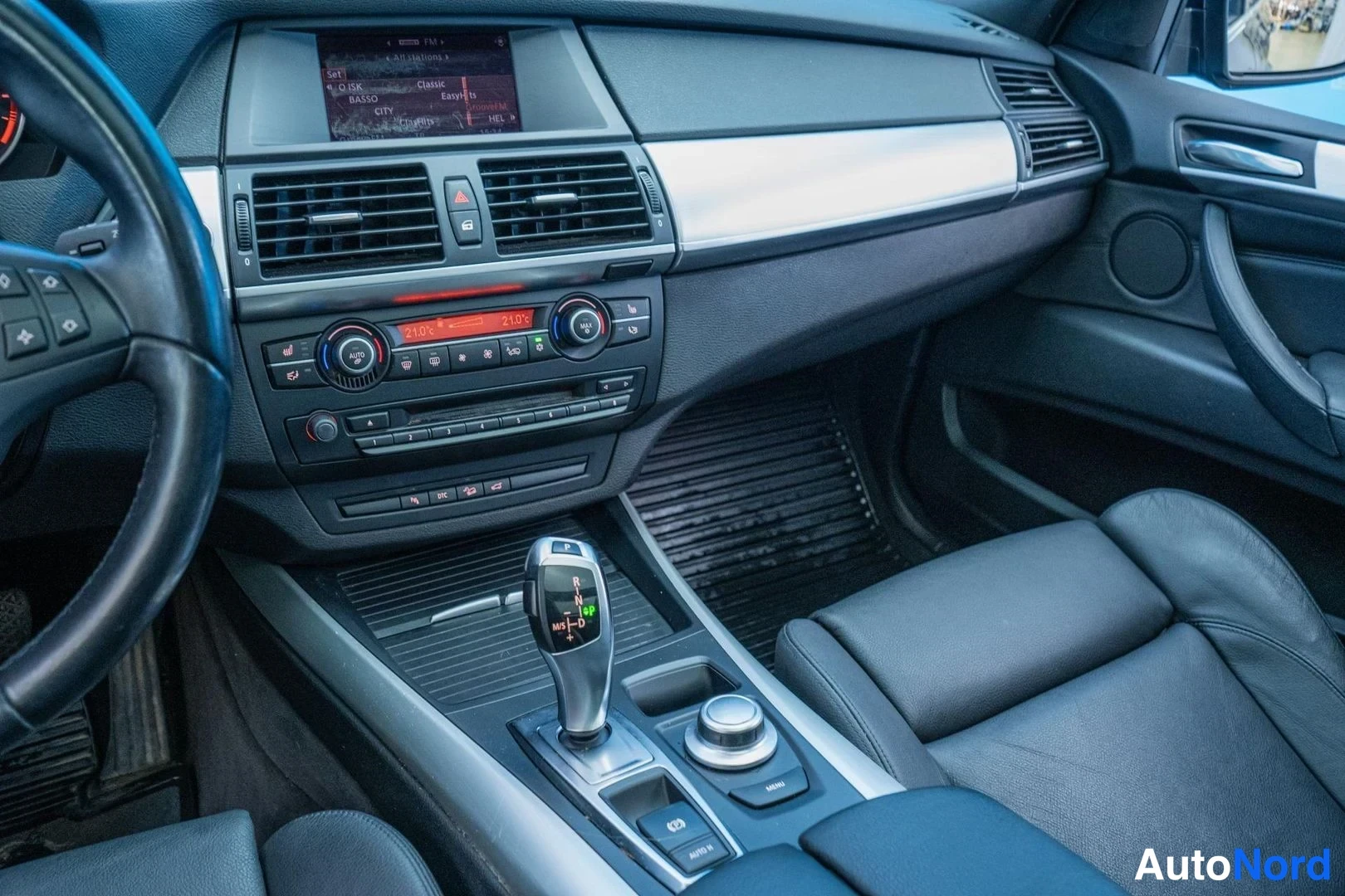 Black BMW X5 xDrive48i 2009, cockpit, photo 11