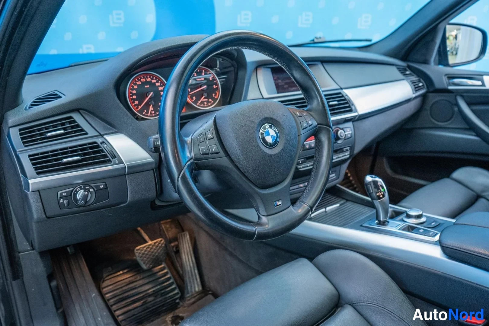 Black BMW X5 xDrive48i 2009, cockpit, photo 8