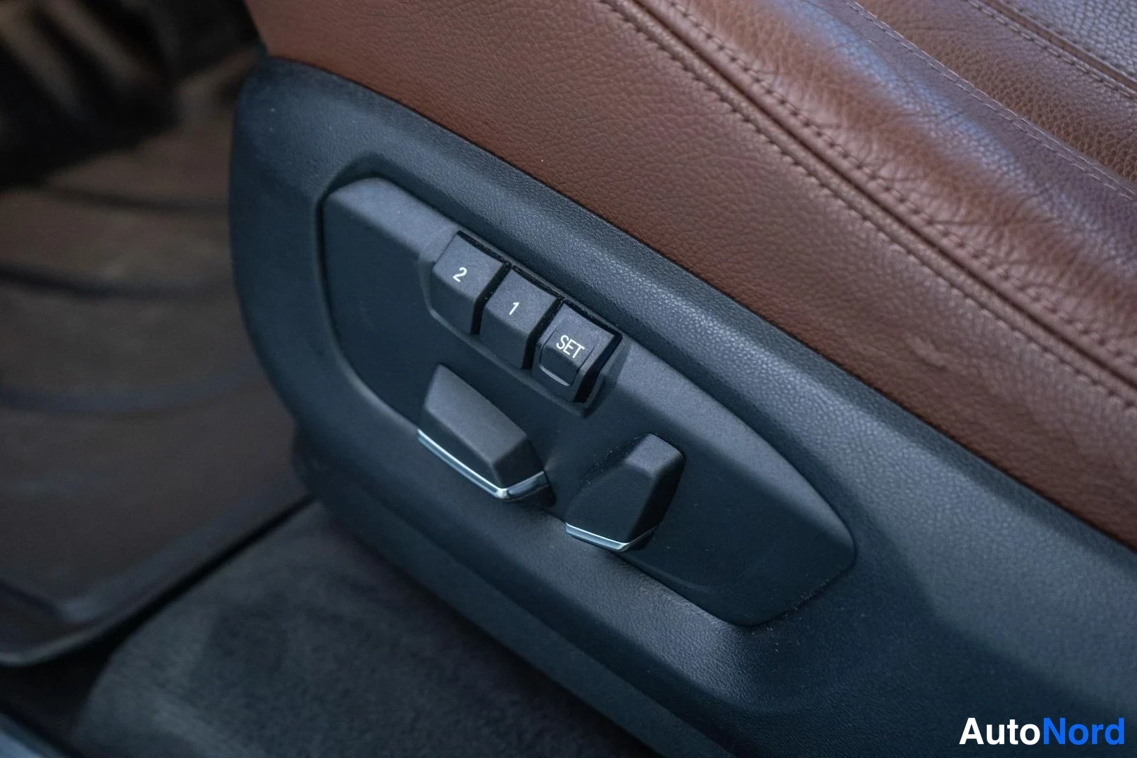 White BMW X5 xDrive40e 2017, detail, photo 13